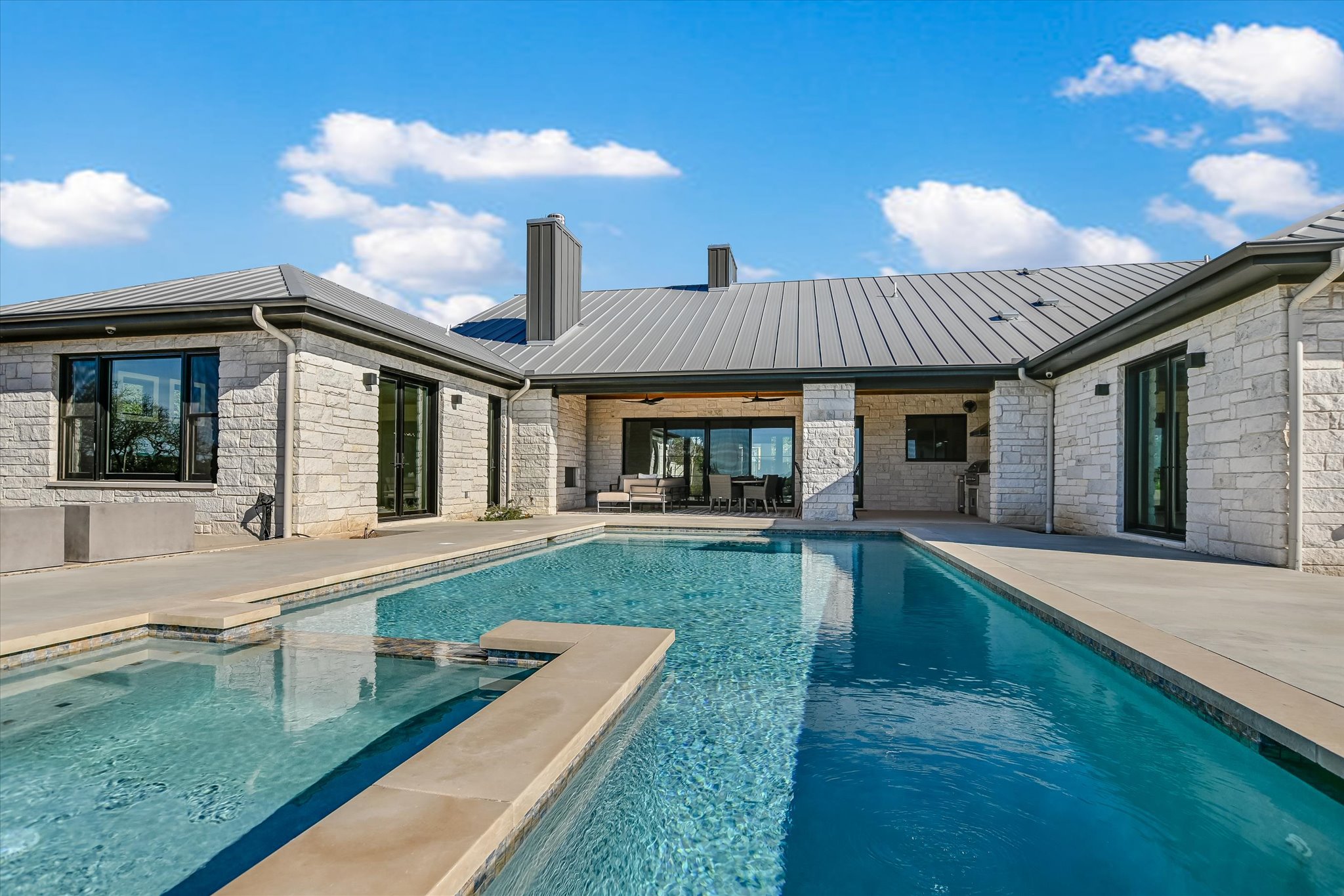343 Pug Rippy Road, Dripping Springs, TX 78620
