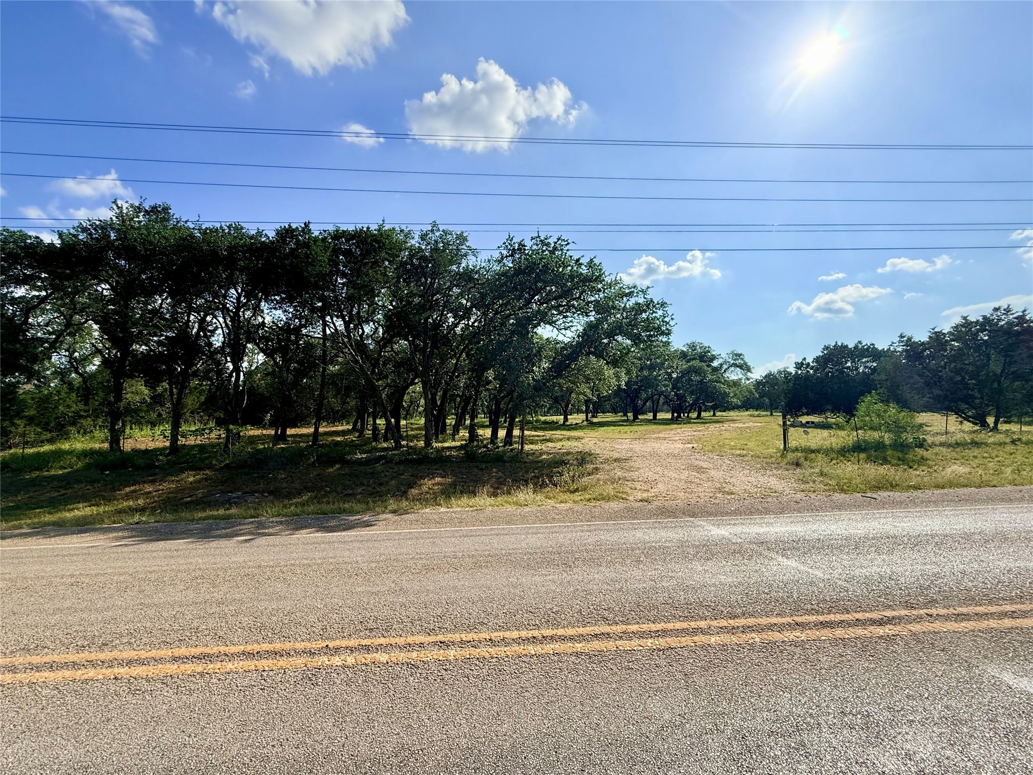 1435 Hilliard Rd — photo