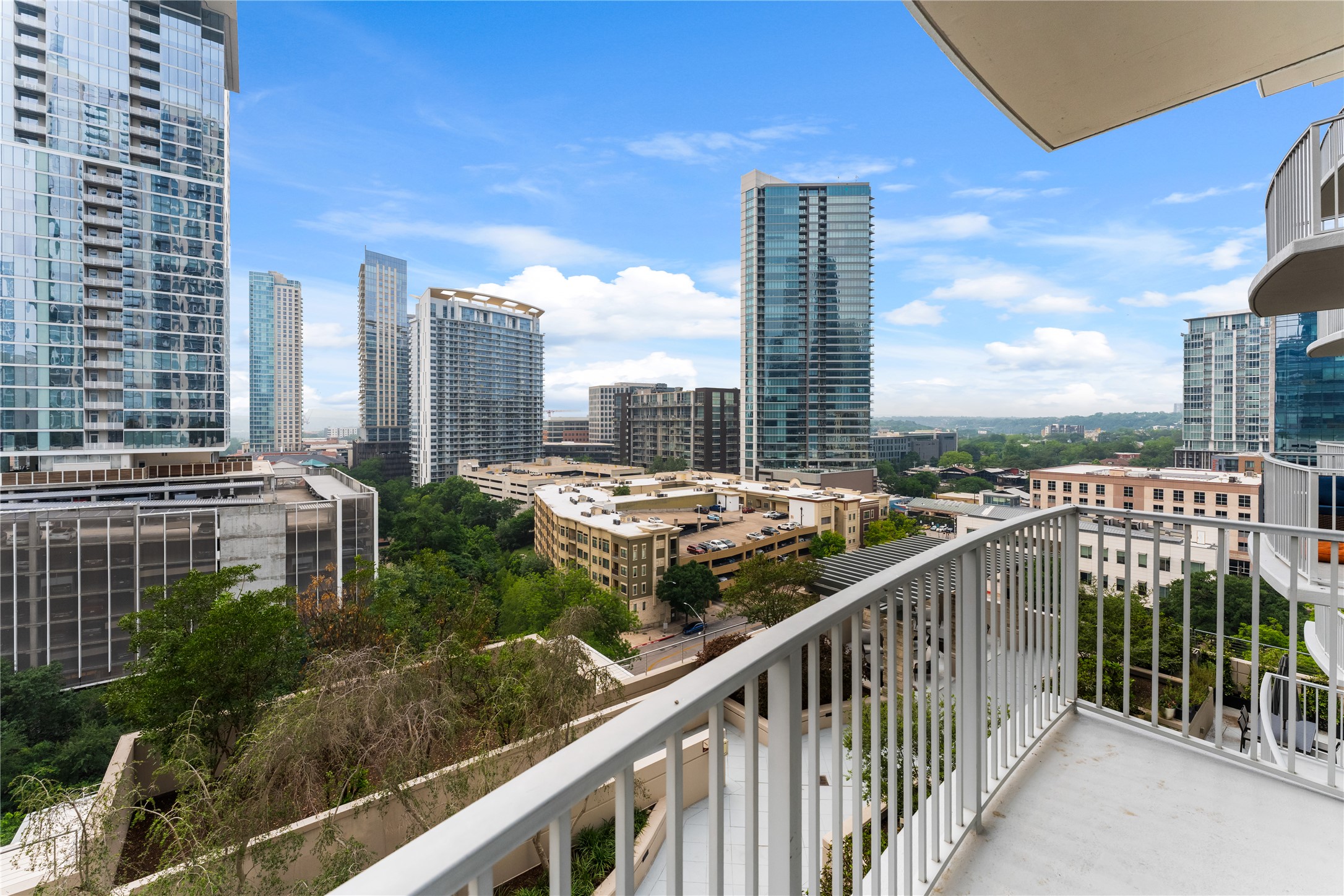 360 Nueces St Unit 1112 — photo