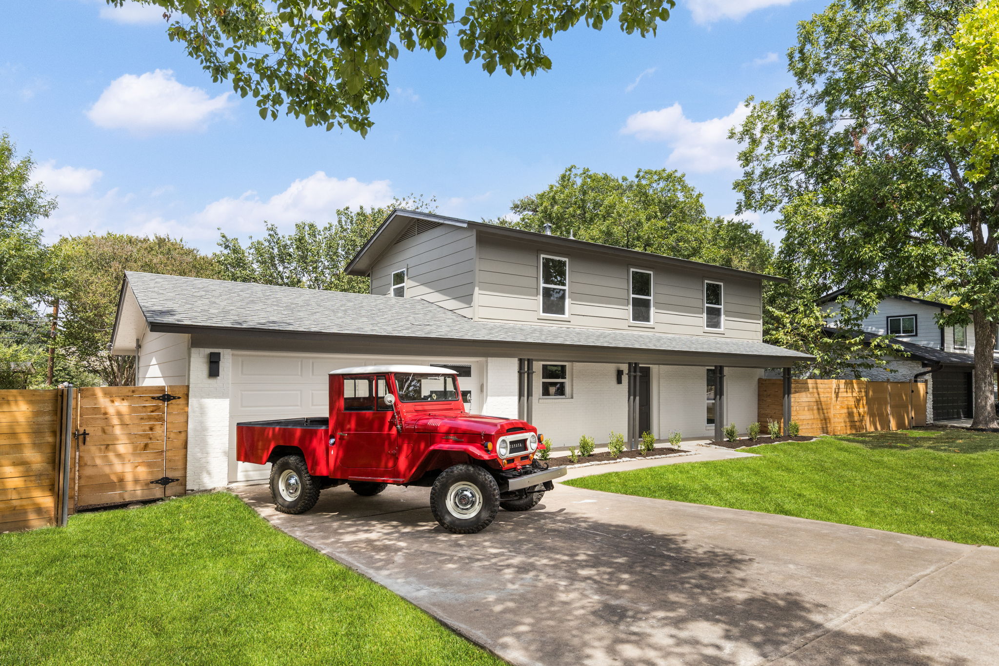2112 Vanderbilt Ln — photo