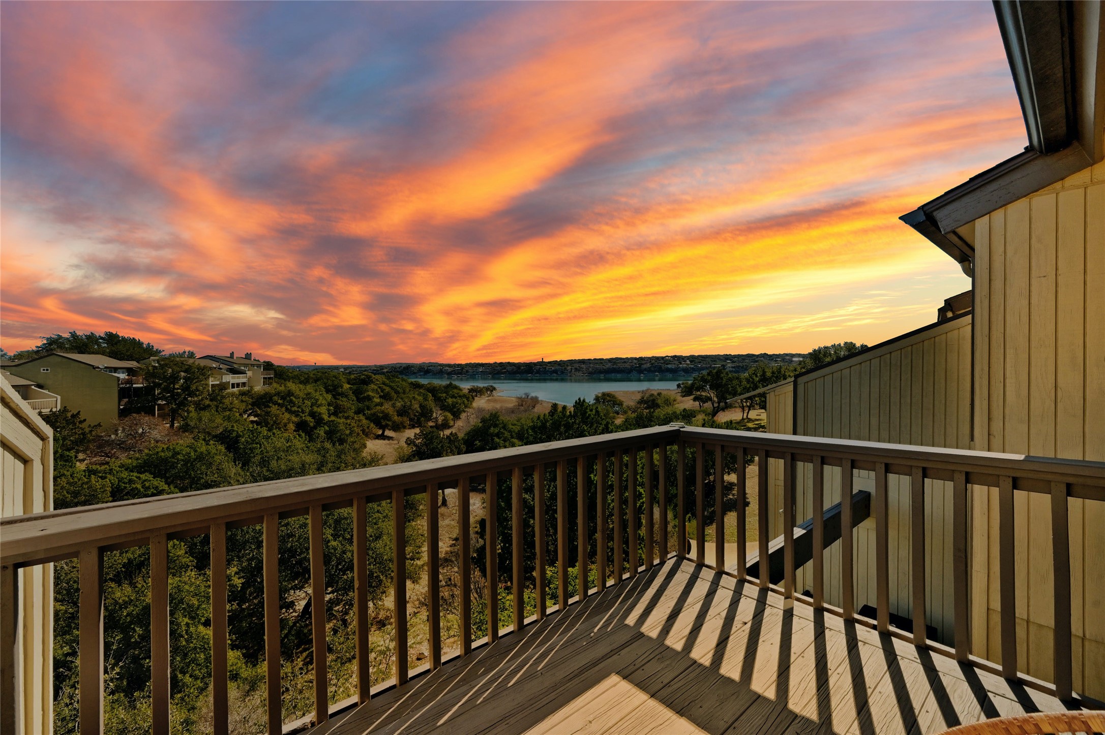 115 Comanche Pt — photo