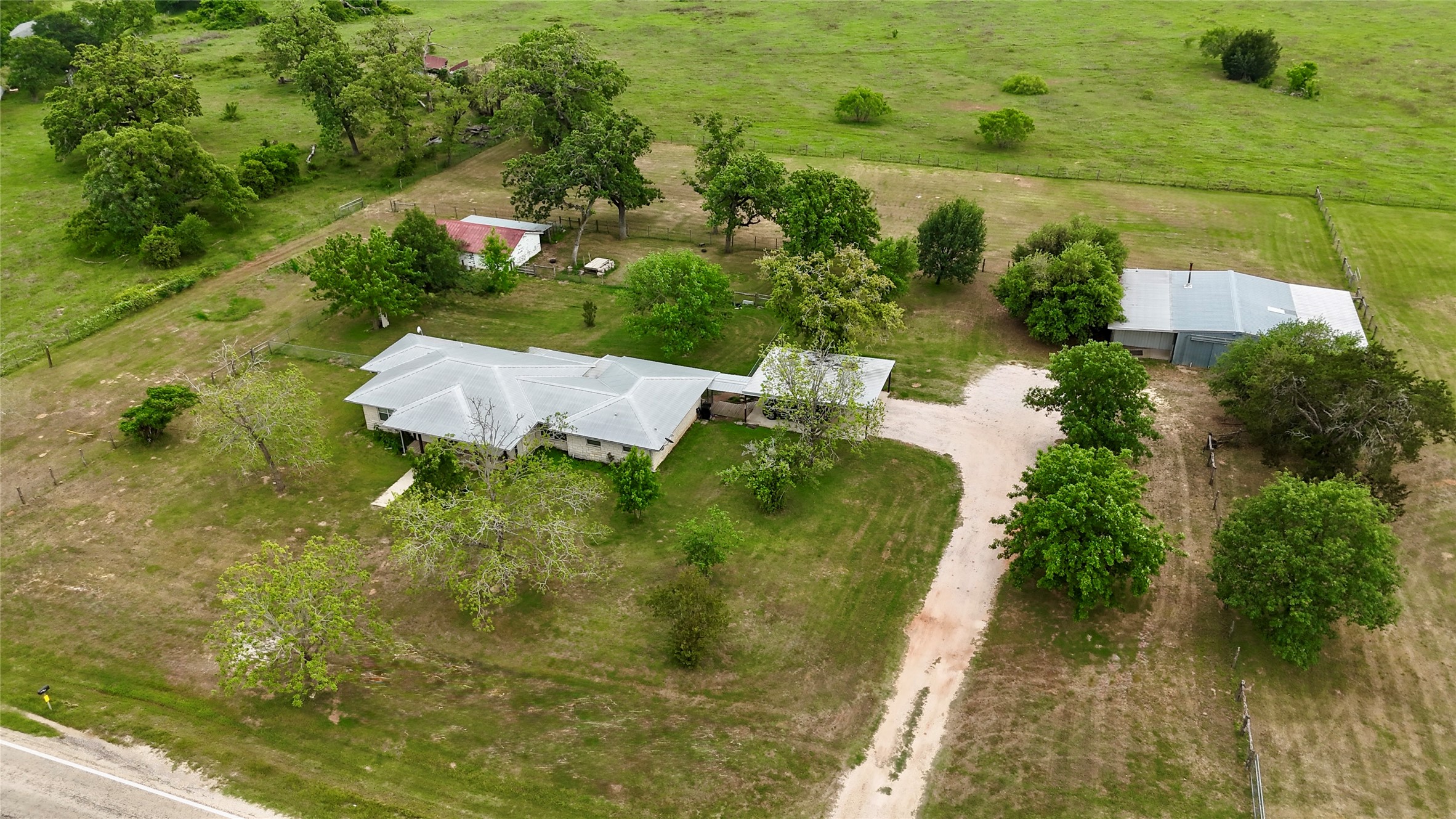 1401 FM 112 — photo
