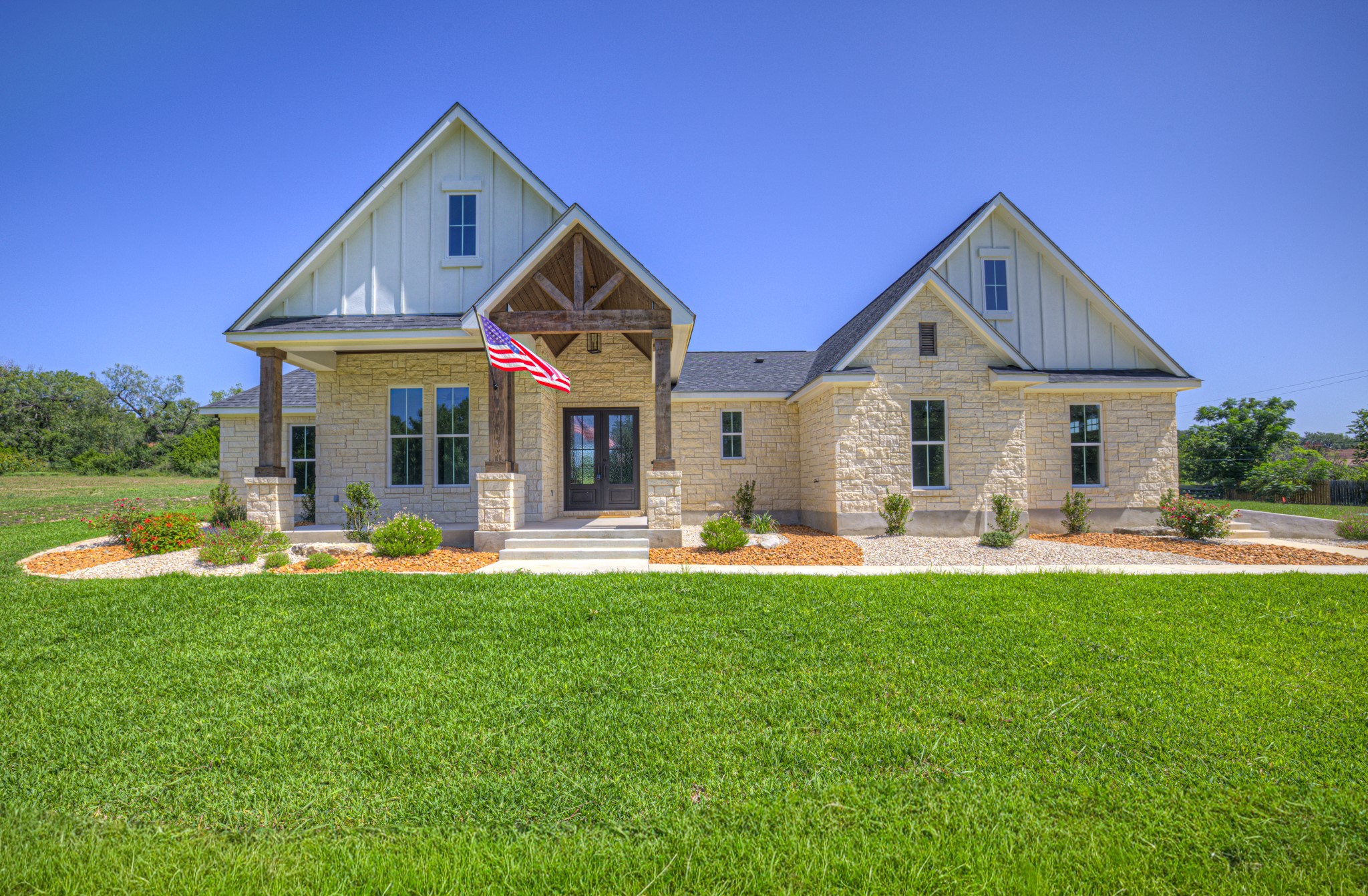 110 Lake Village Rd — photo
