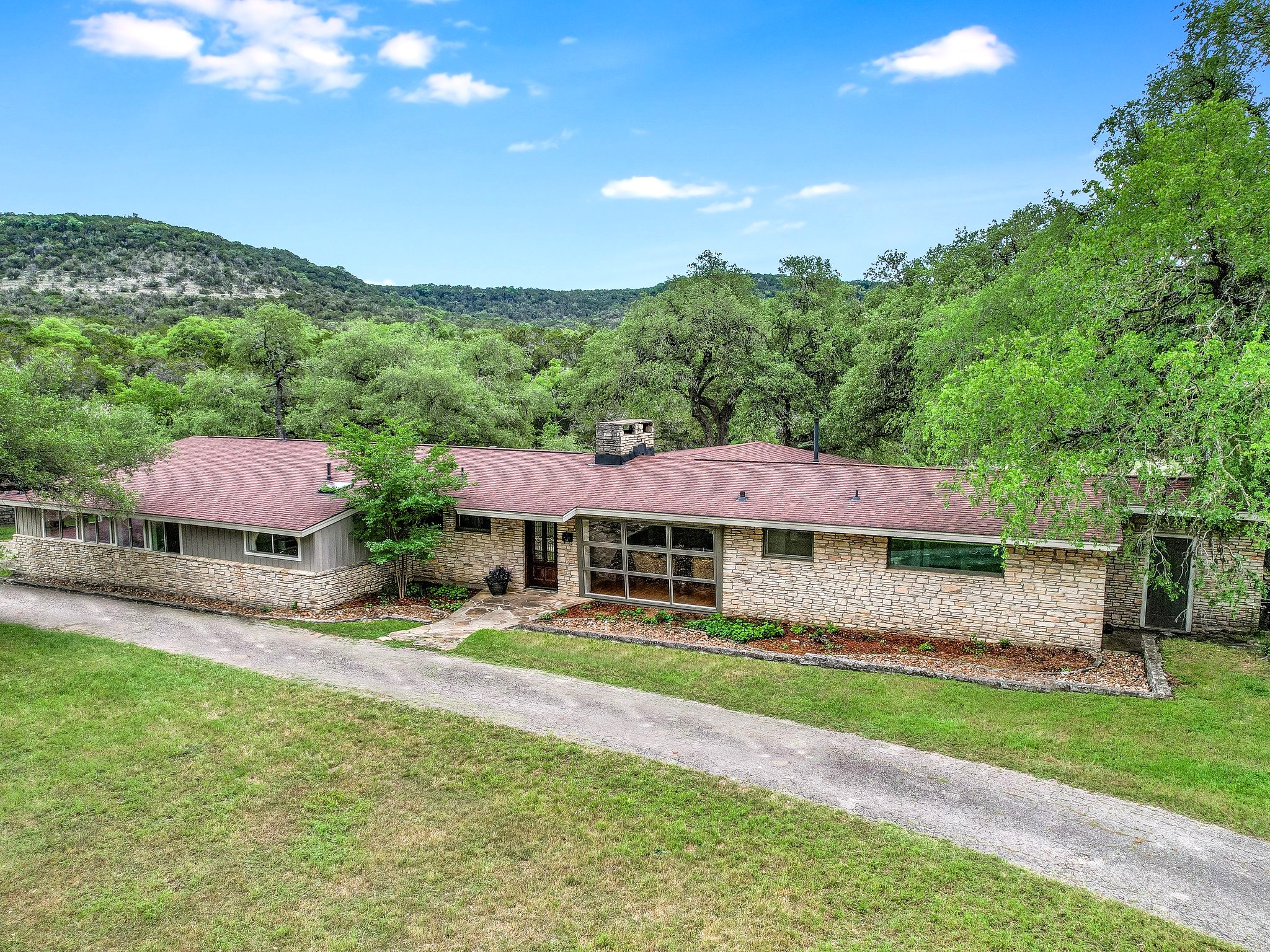 1500 Spoke Hollow Rd — photo