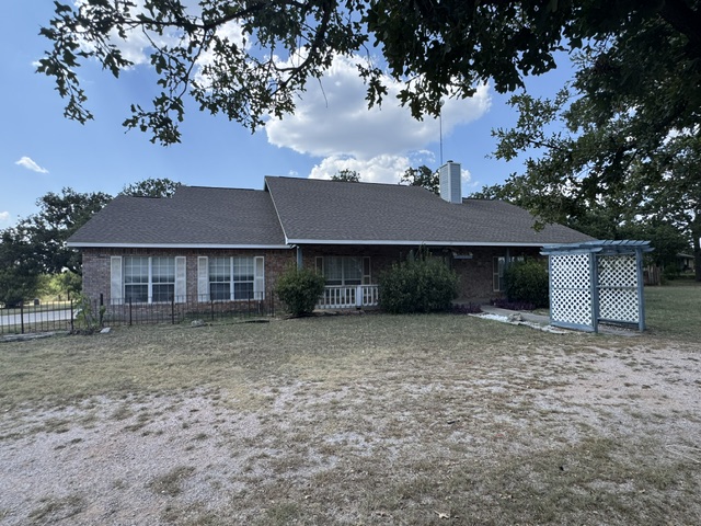 690 Ancient Oaks Dr — photo