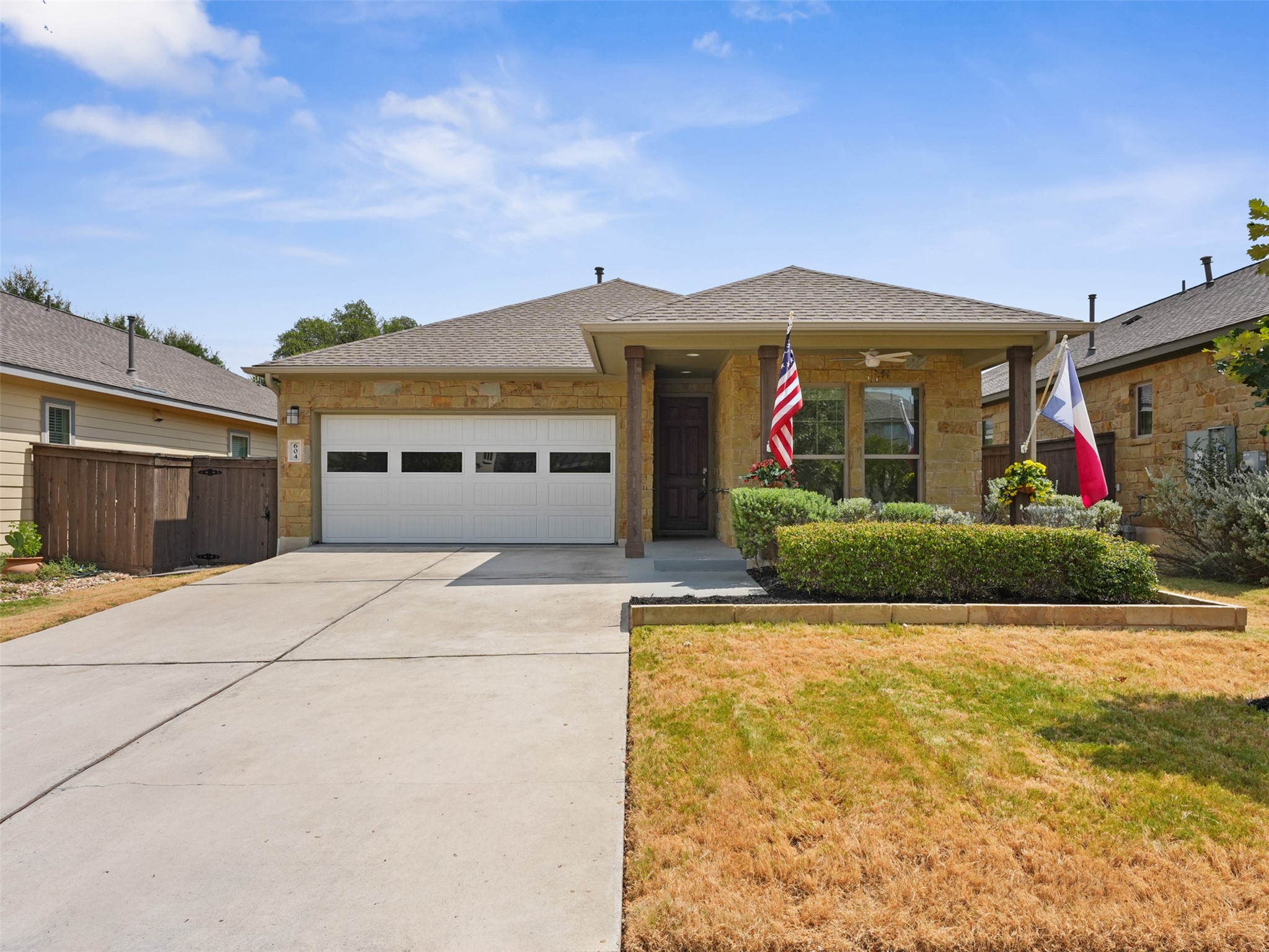604 Golden Glory Rd — photo