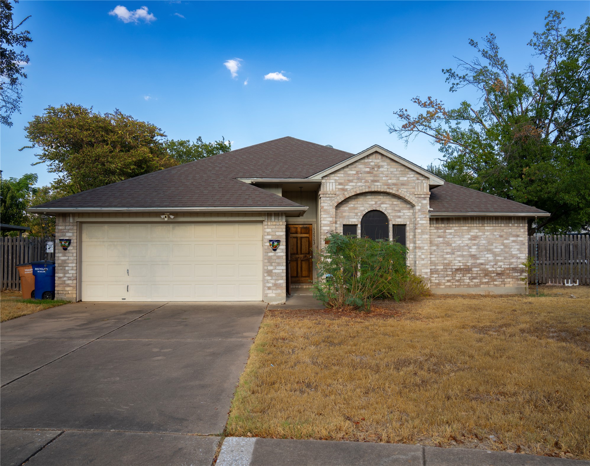12903 Stanzel Dr — photo