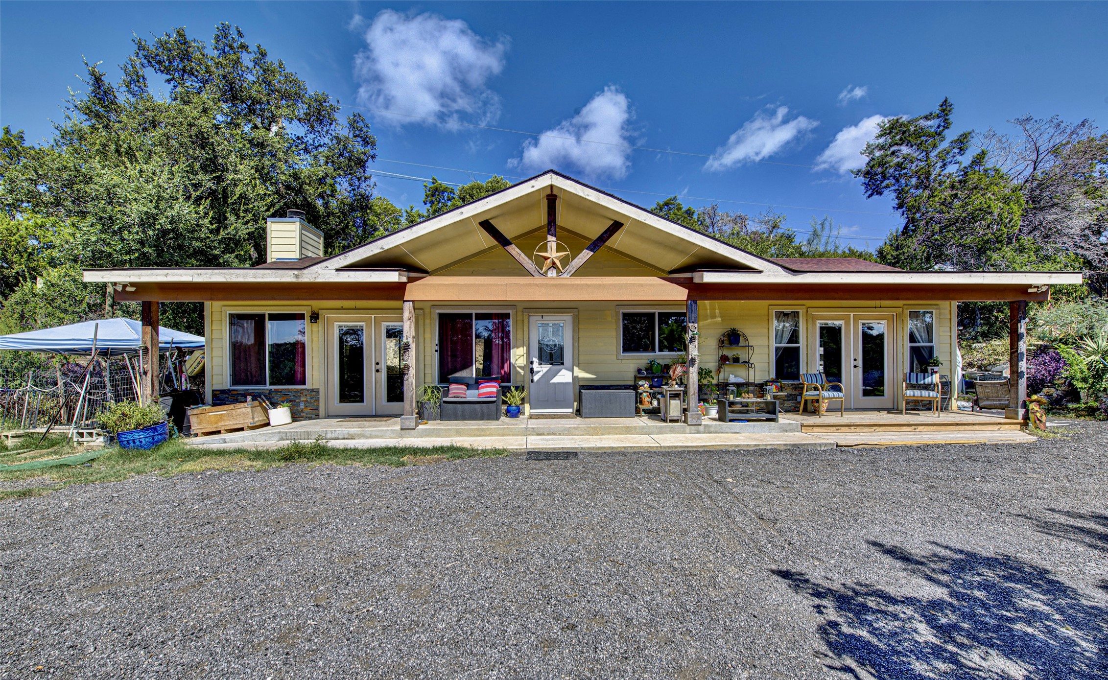 15101 Dexler Dr — photo