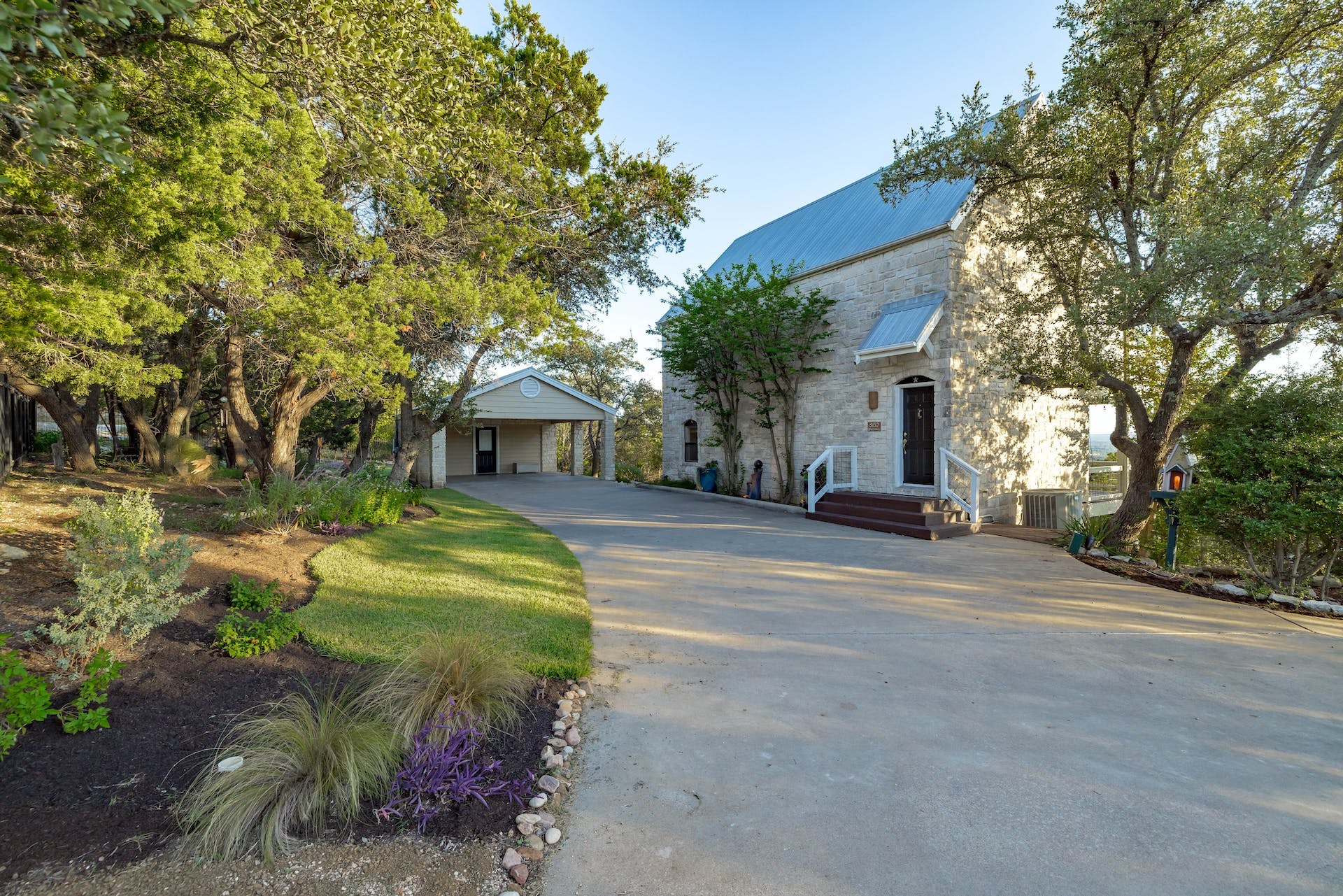 8132 Breeze Way — photo