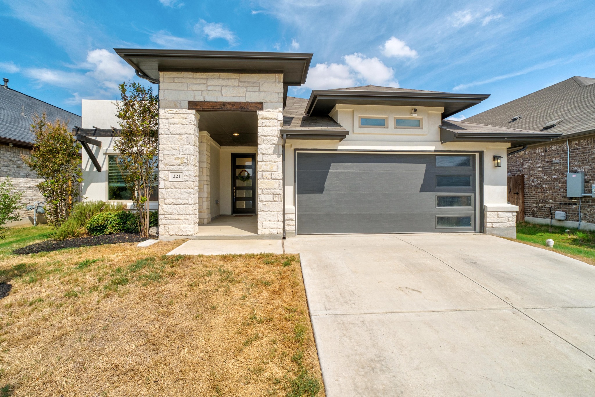 221 Short Leaf Dr — photo