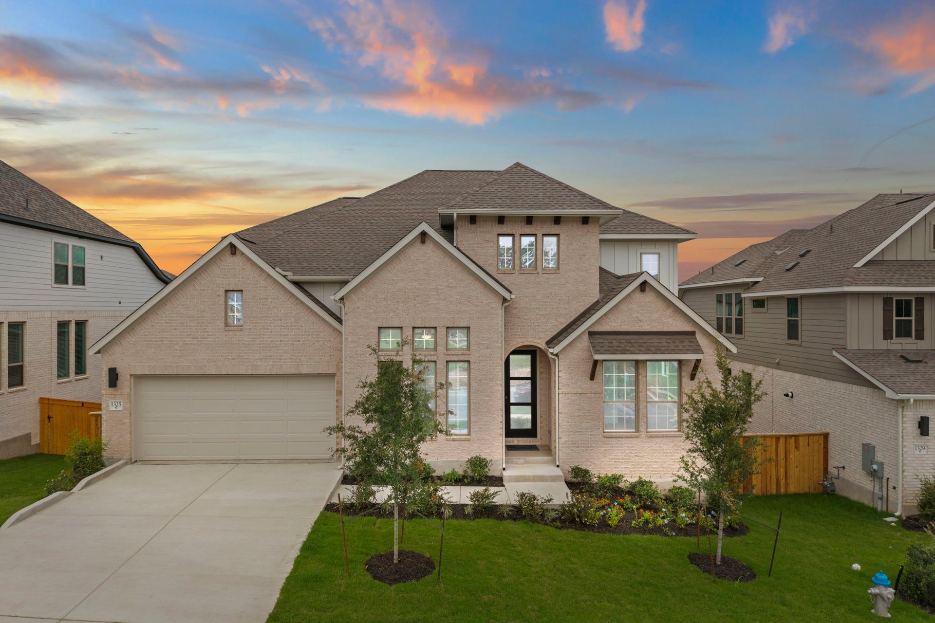 1325 White Daisy Ln — photo