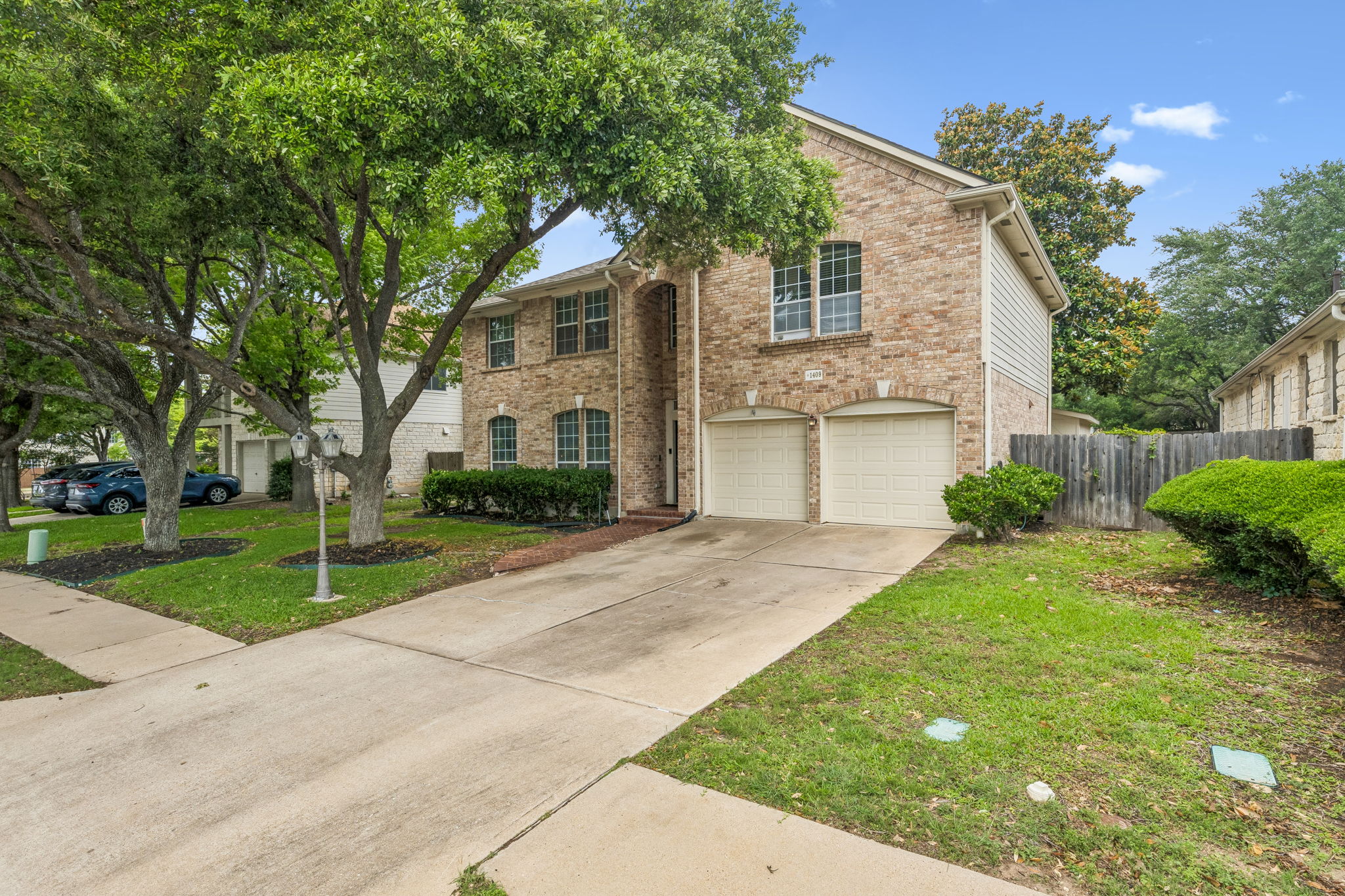 1409 Deer Horn Dr — photo