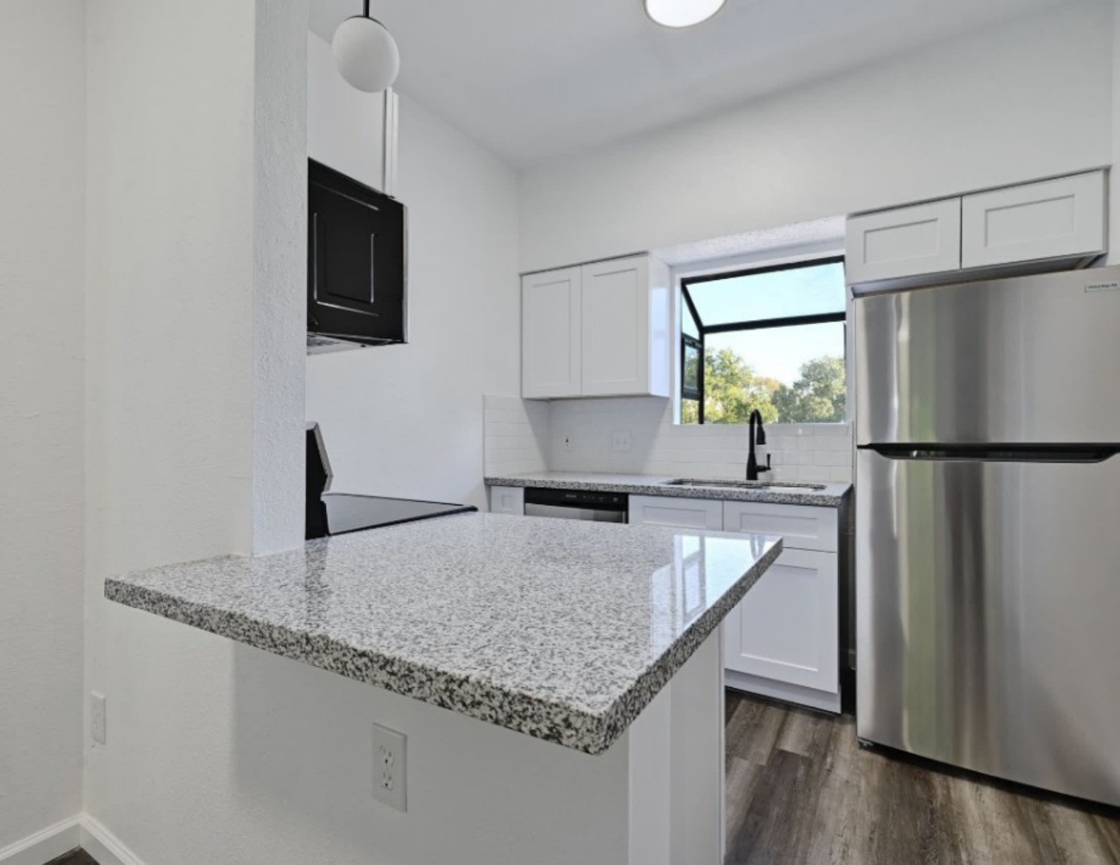 9508 Kempler Dr a — photo