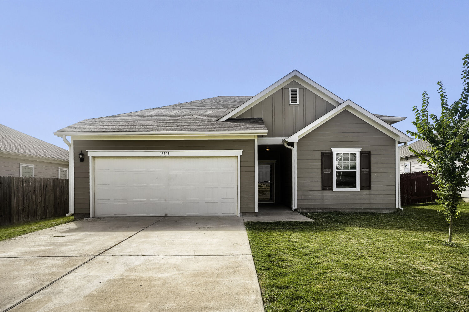 13705 Sherri Berry Way — photo