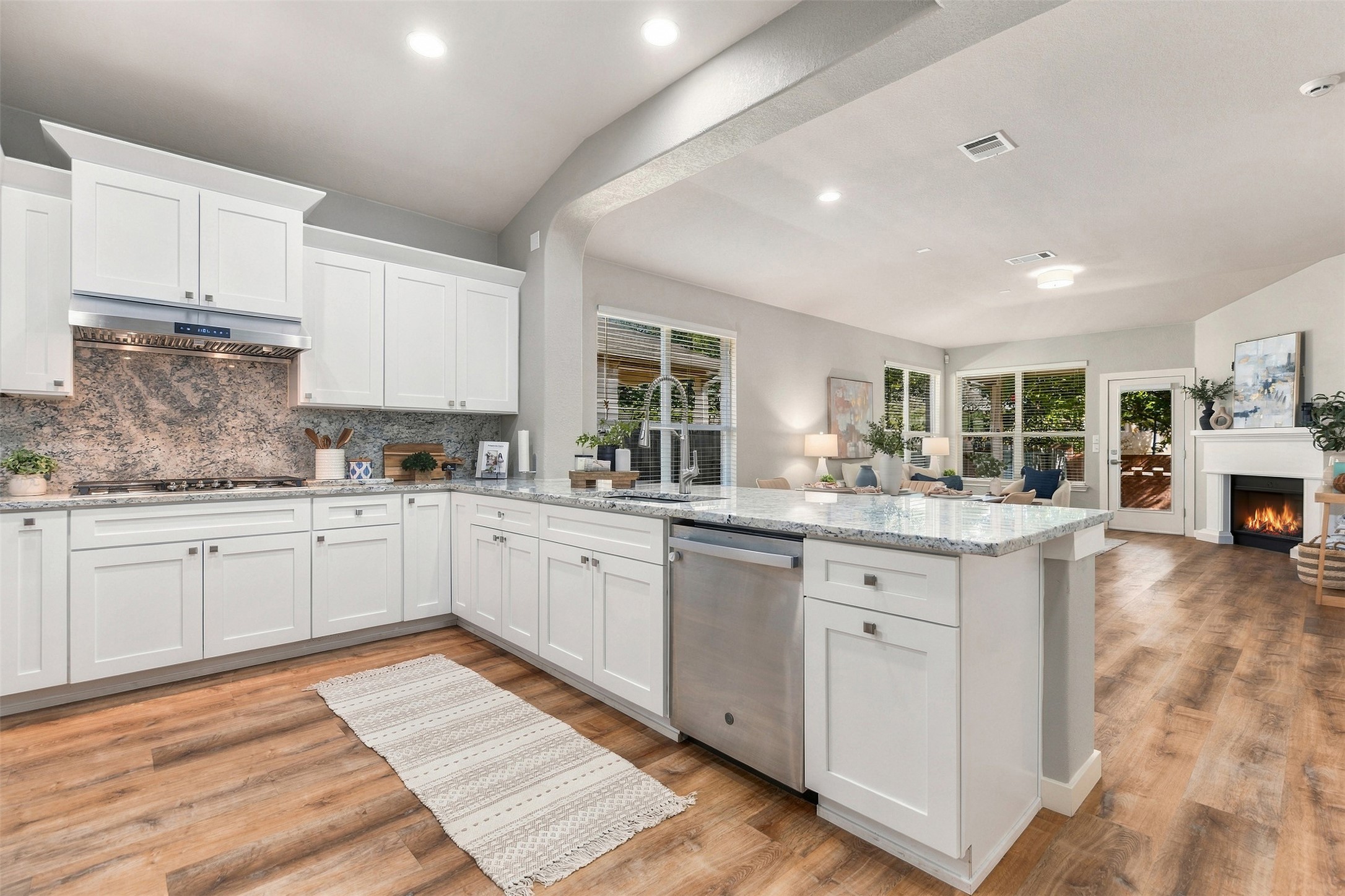 1618 Westmeadow Trl — photo