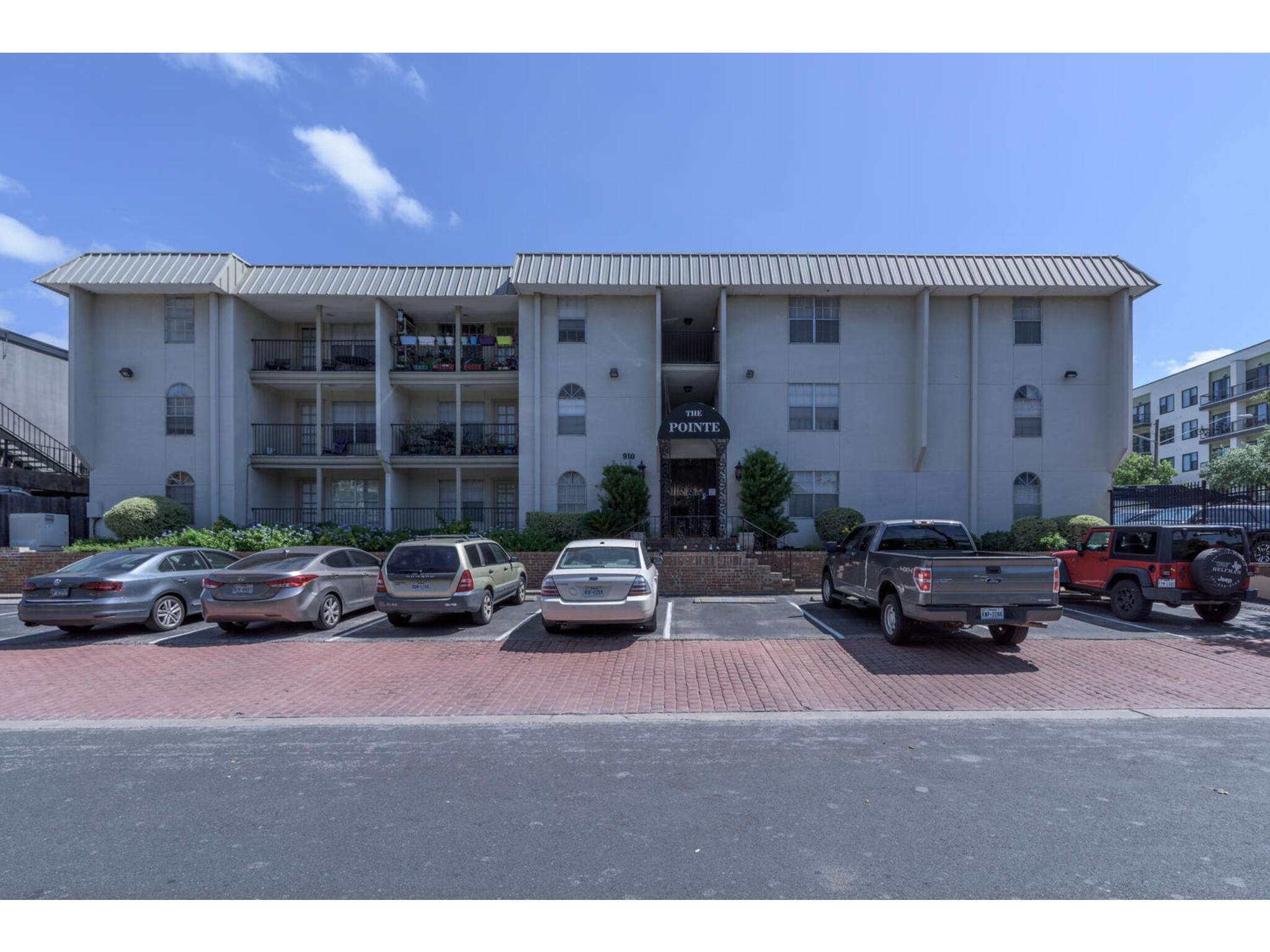 910 Duncan Ln 50 — photo