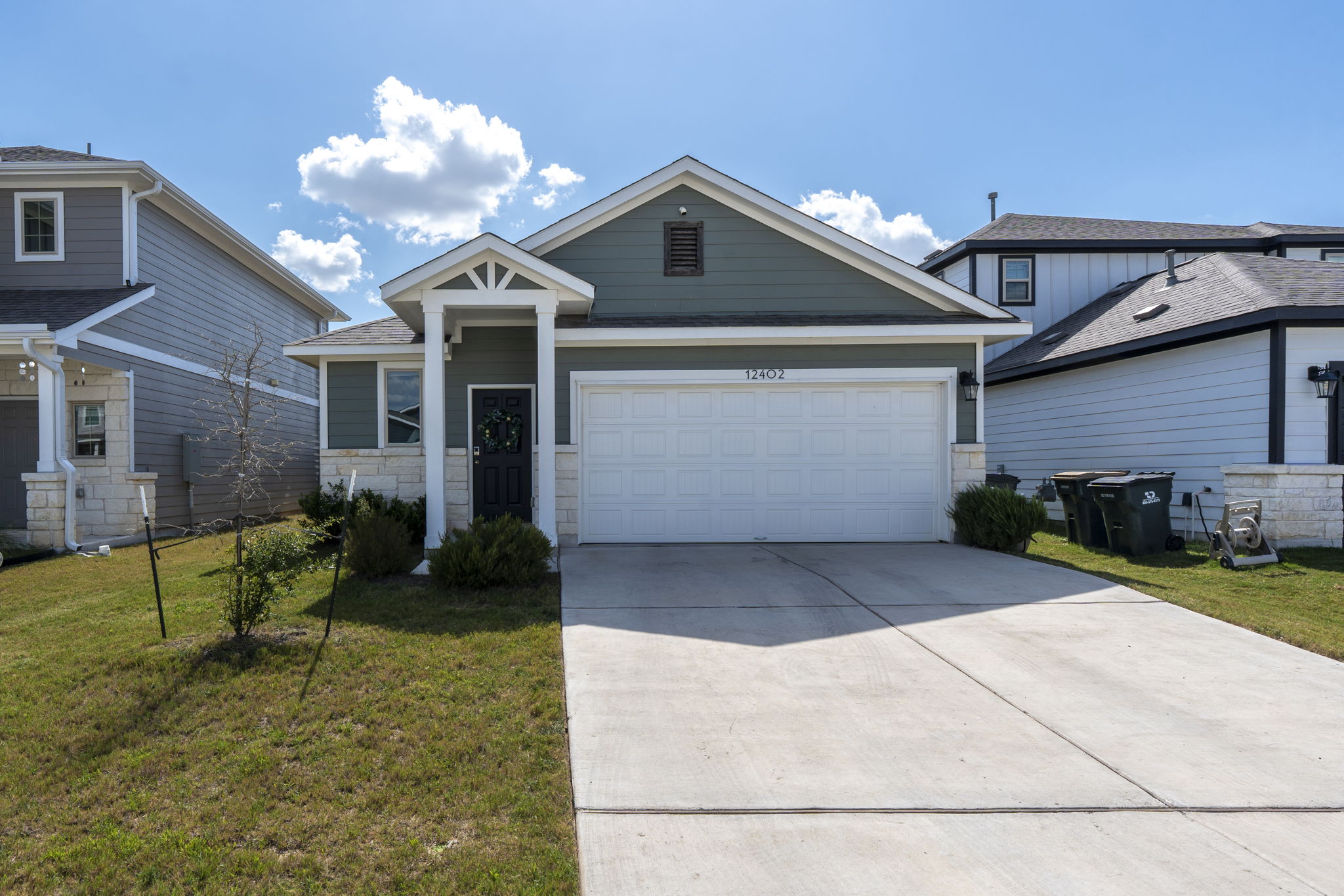 12402 Zenyatta Dr — photo