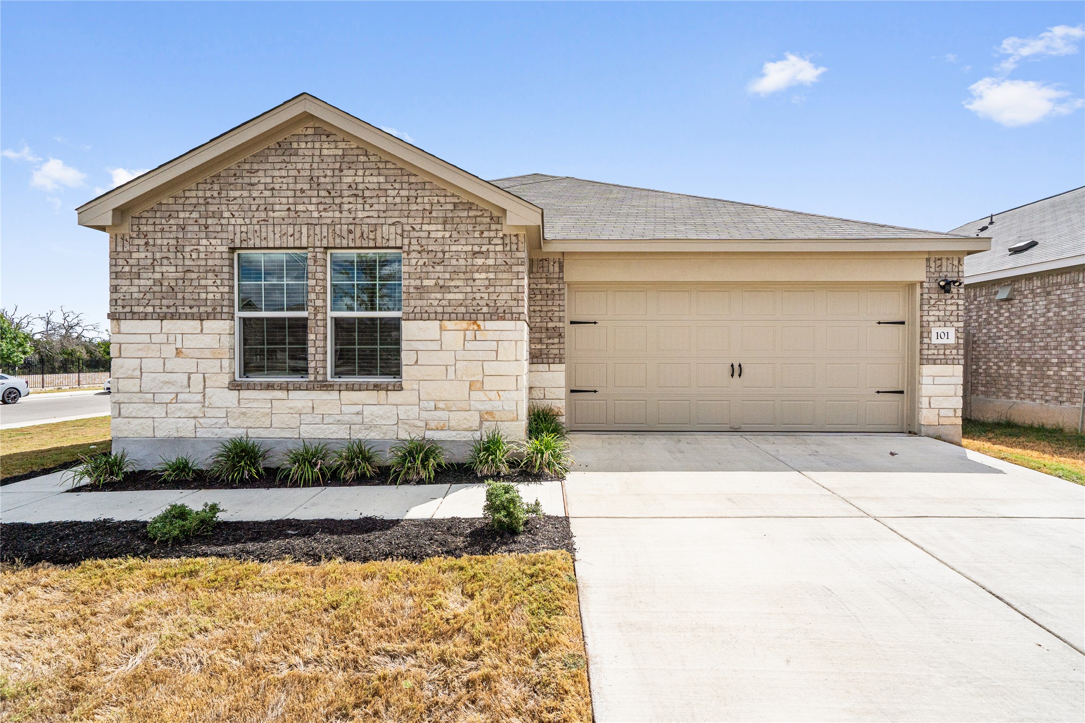 101 Sunrise Oak CV — photo
