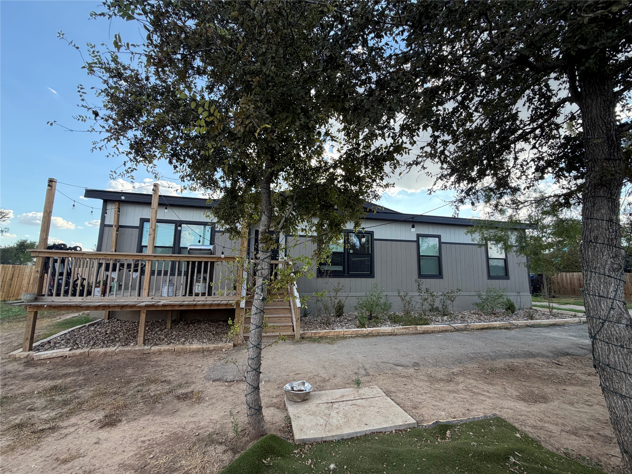 167 Guajolote St — photo