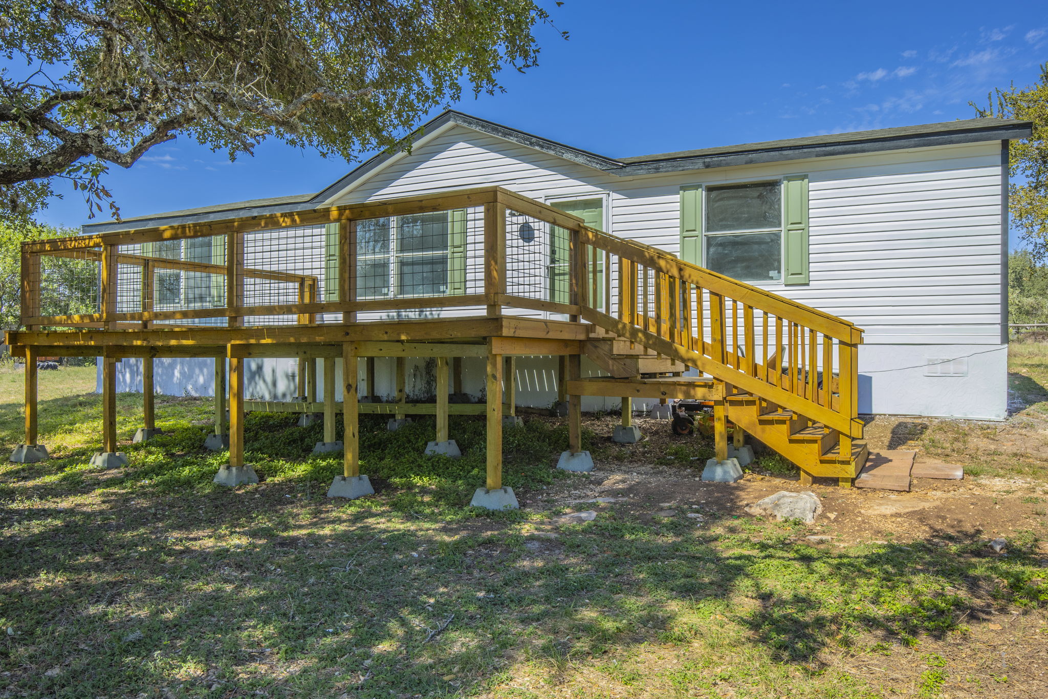1145 Wayne Ridge Dr — photo