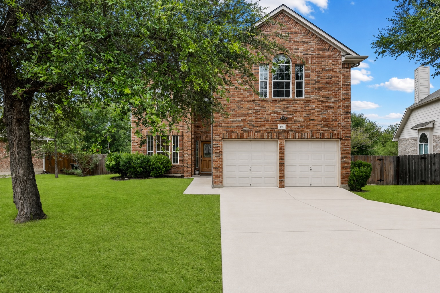 145 Paddington Dr — photo