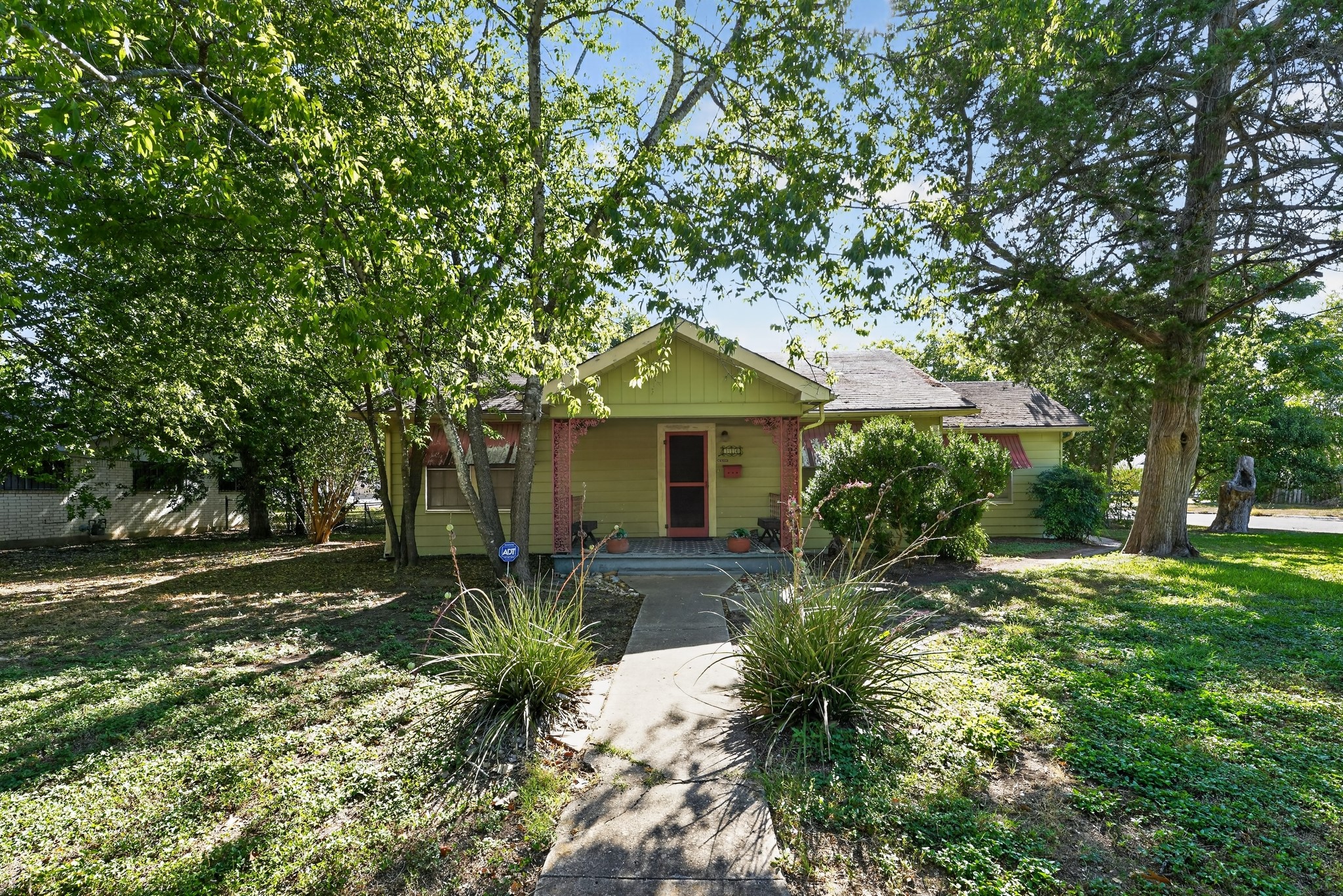 316 Guadalupe St — photo