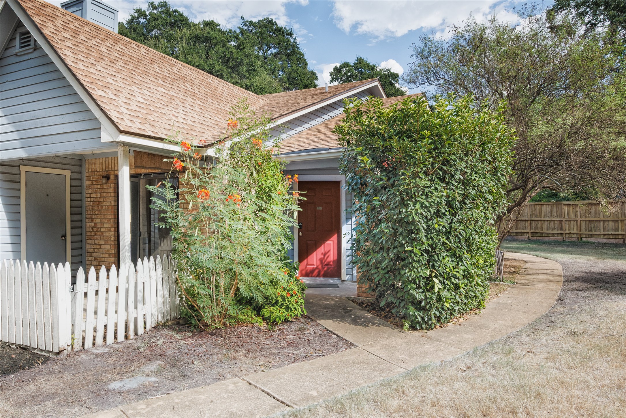 1601 Faro Dr 1502 — photo
