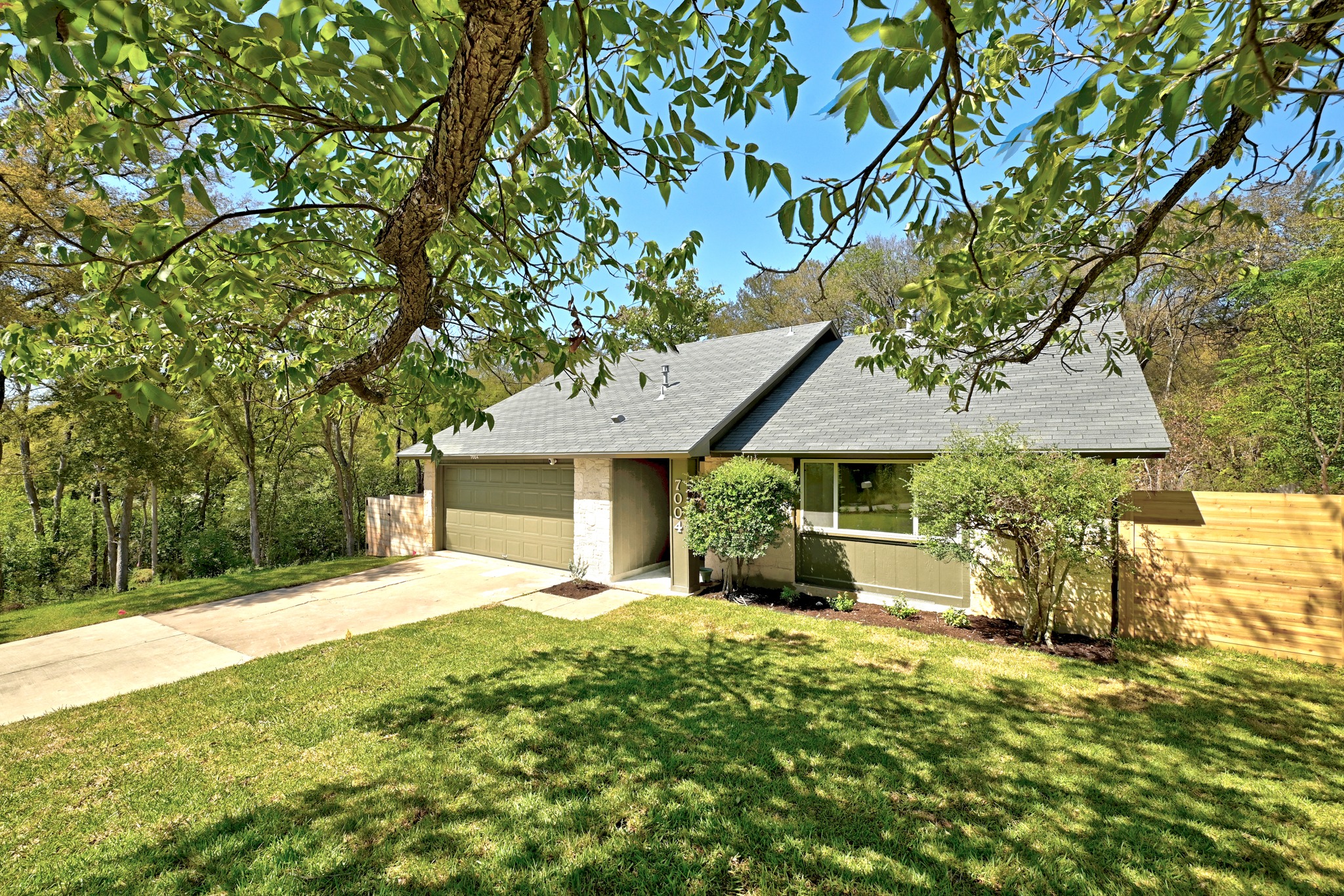 7004 Fred Morse Dr — photo