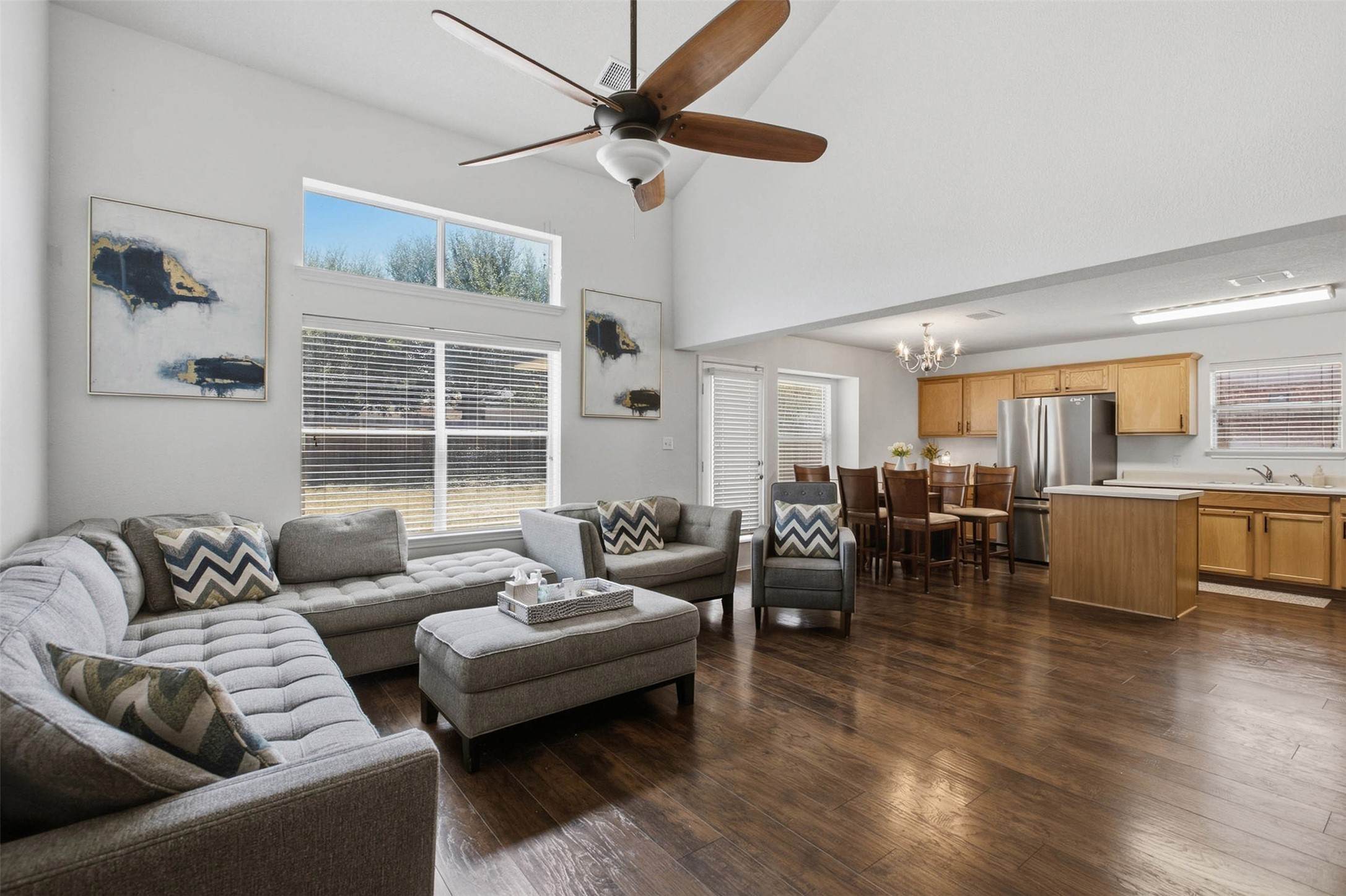 912 Sweet Leaf Ln — photo