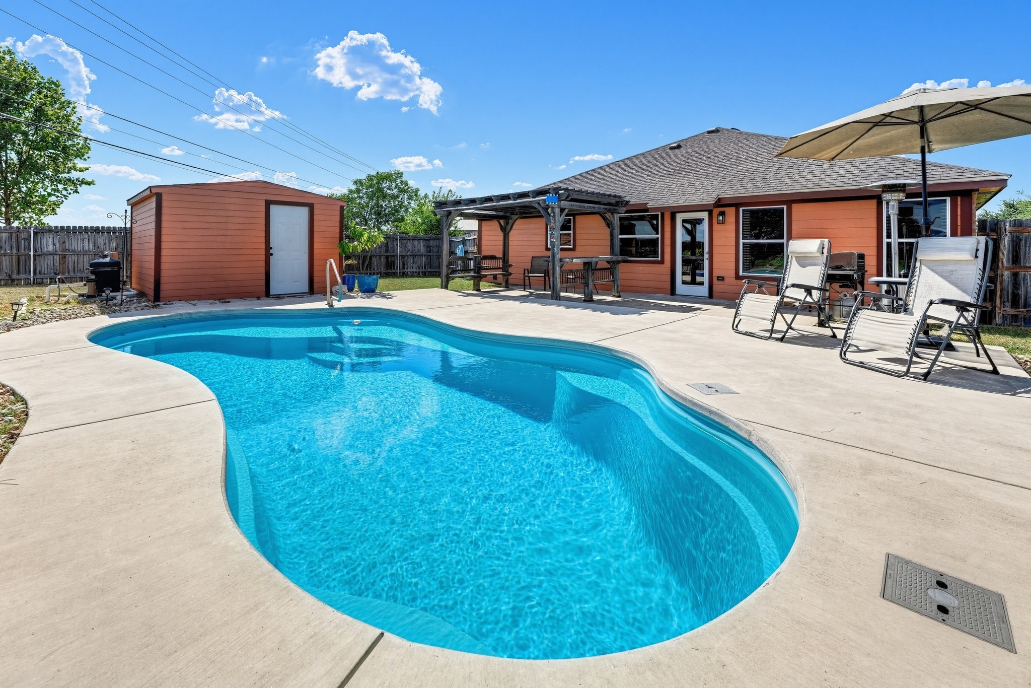 823 Ruby Court, Jarrell, TX 76537 — photo 2