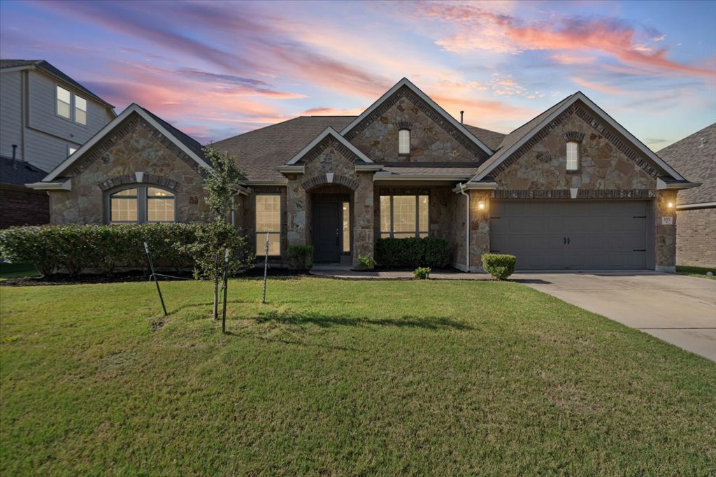 3217 Falconers Way — photo