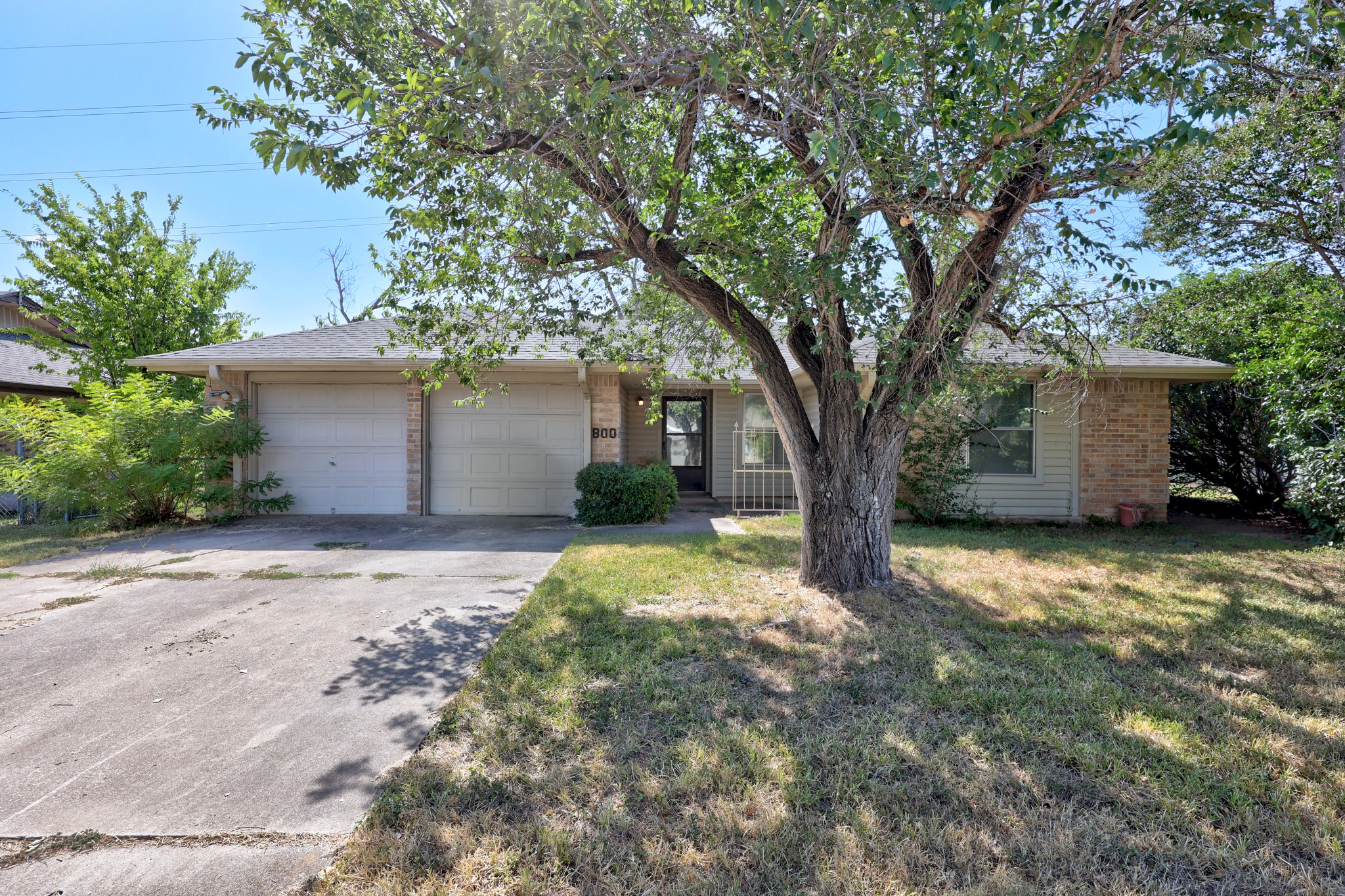800 E Central Drive, Georgetown, TX 78628 — photo 2