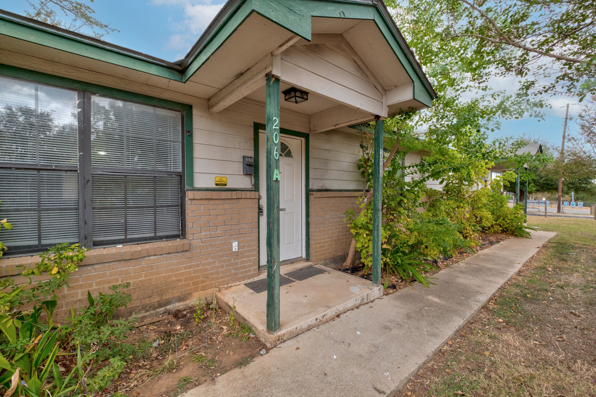 206 Hall Dr Unit a — photo