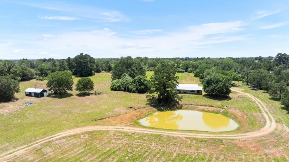 146 Split Oak Road, Smithville, TX 78957 — photo 2