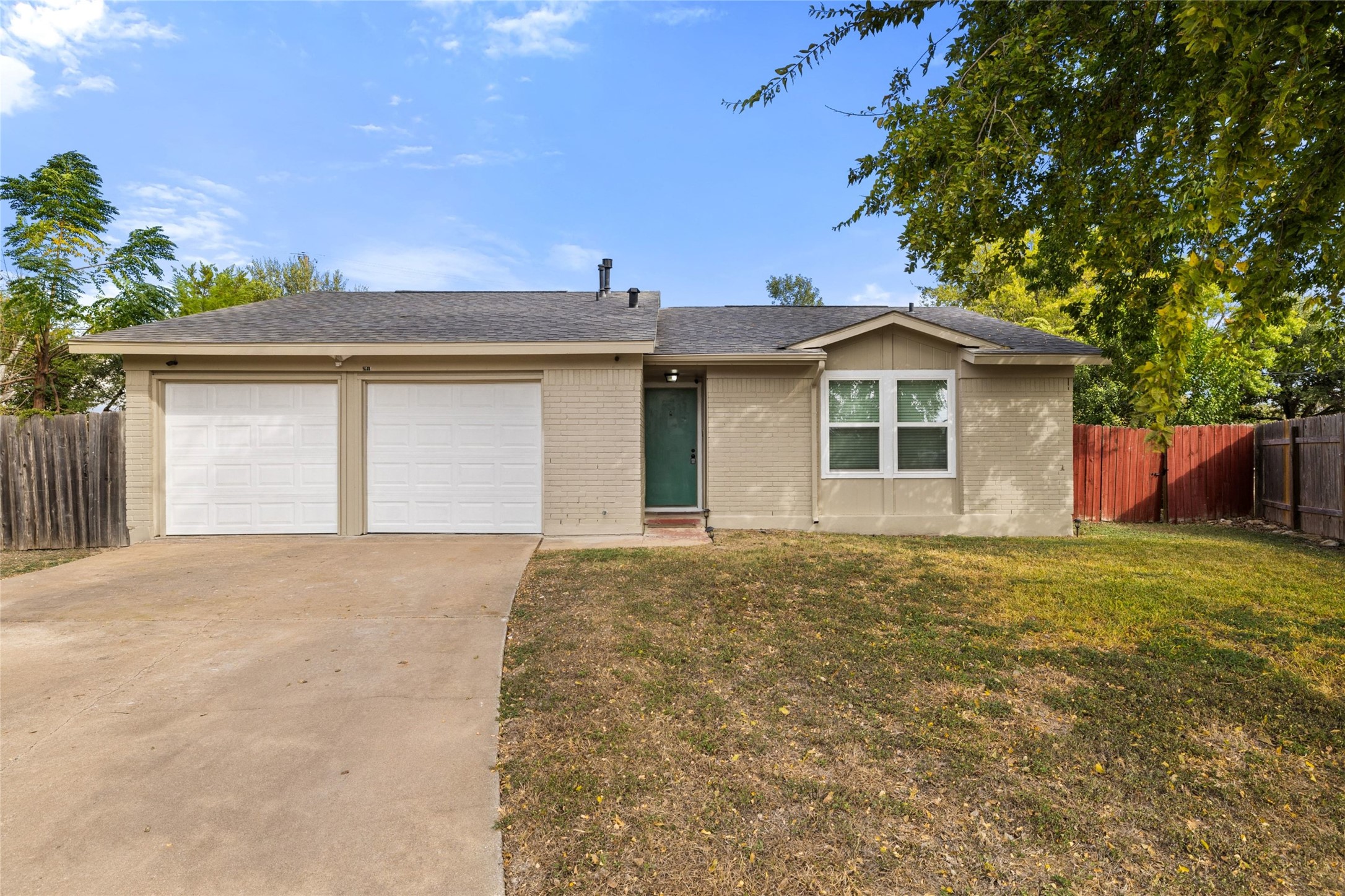 2018 Heathwood Cir — photo
