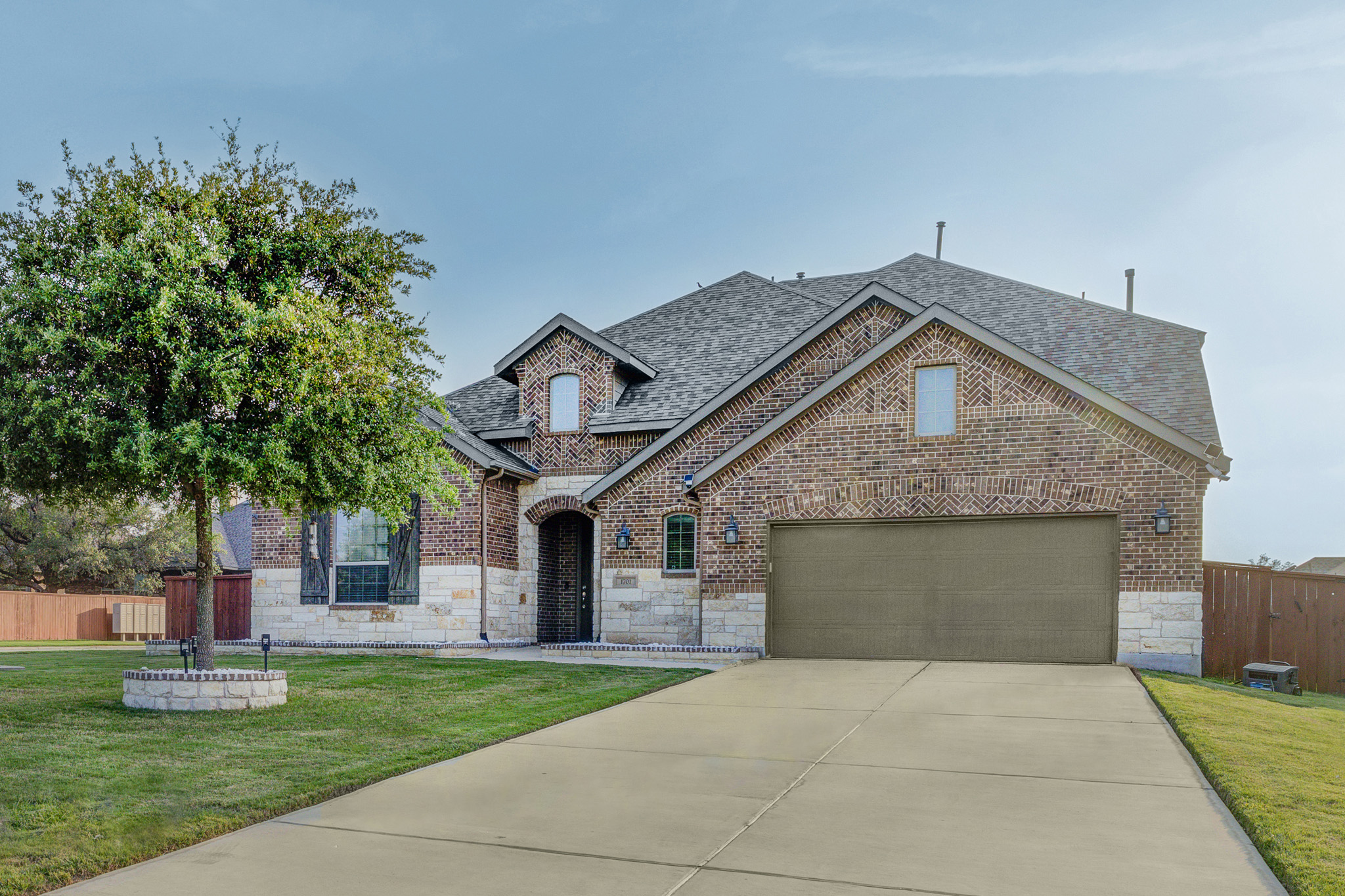 1701 Highland Ridge Rd — photo