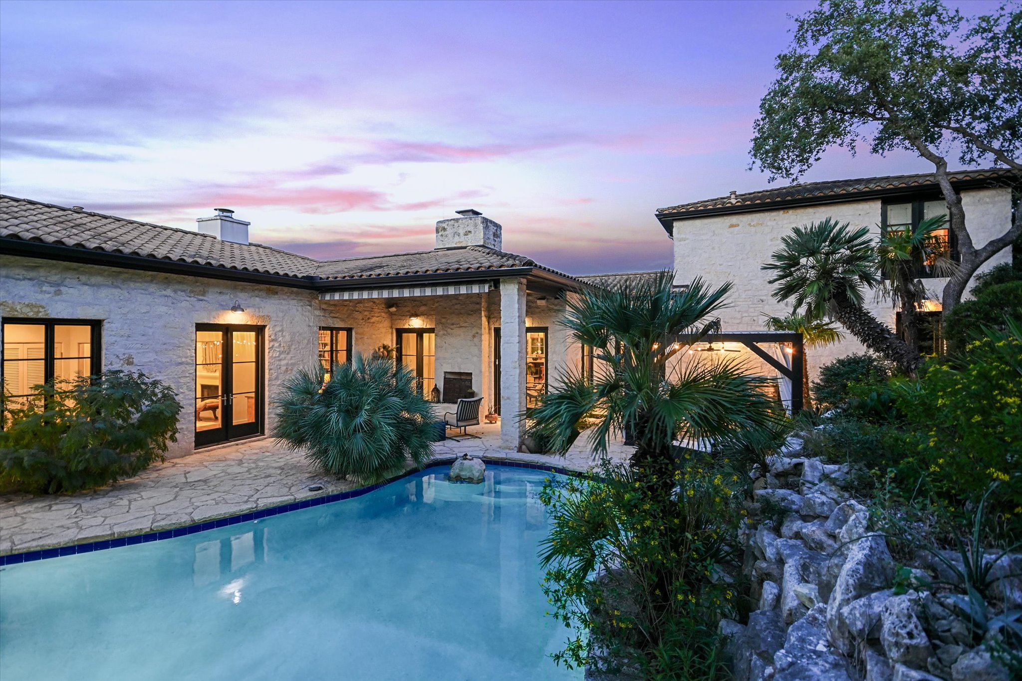 698 Windsong Trl — photo