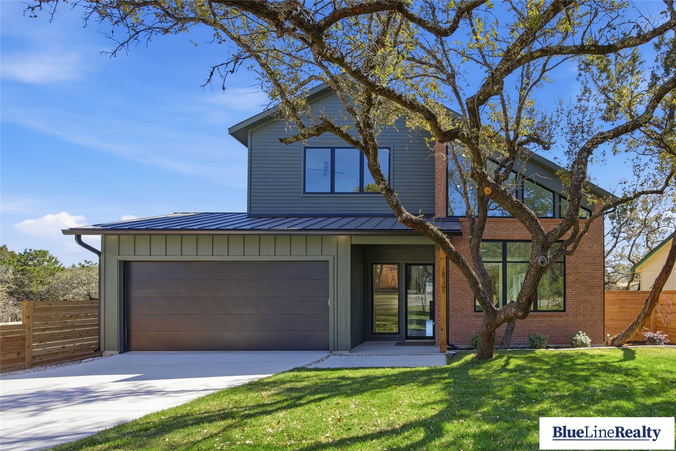 18305 Lake Oaks Dr — photo