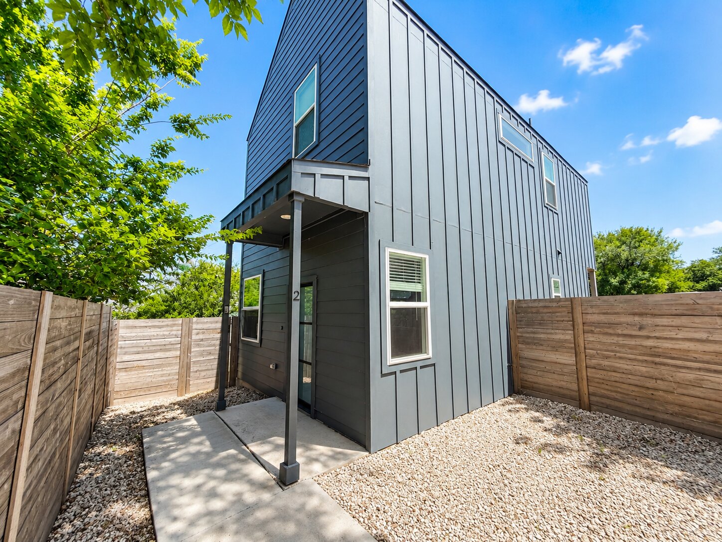 1212 Lily Ter 2 — photo