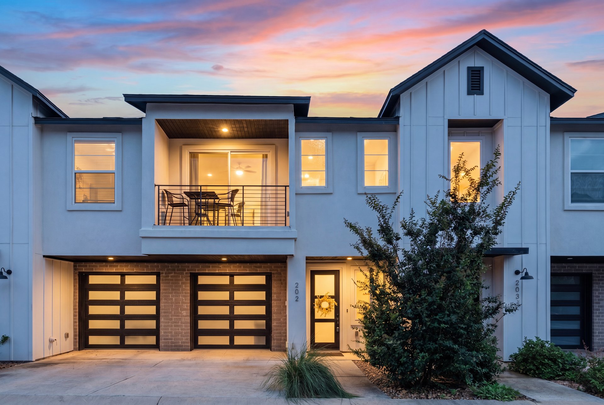 12001 Vista Parke Dr 202 — photo