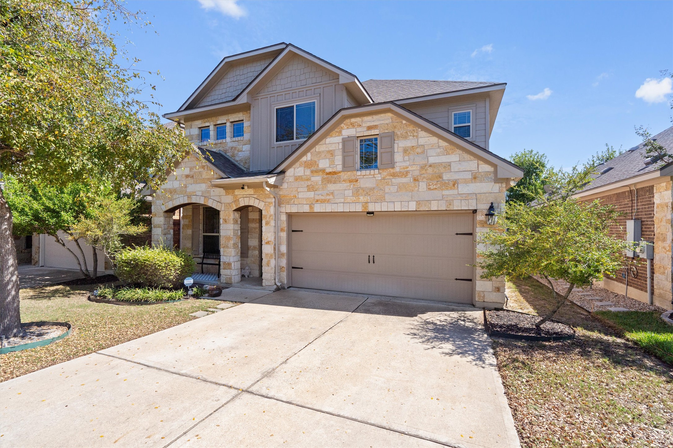 2513 Auburn Chestnut Ln — photo