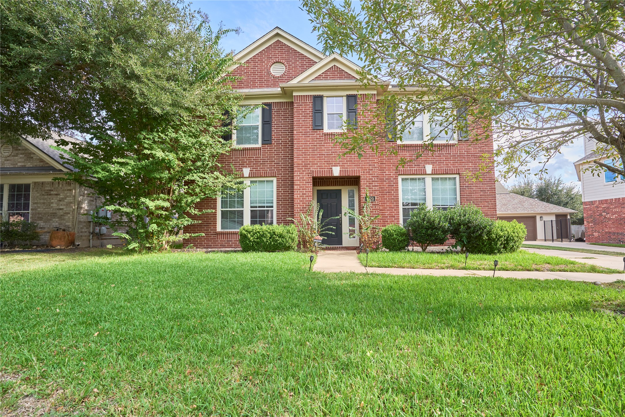 1520 Augusta Bend Dr — photo