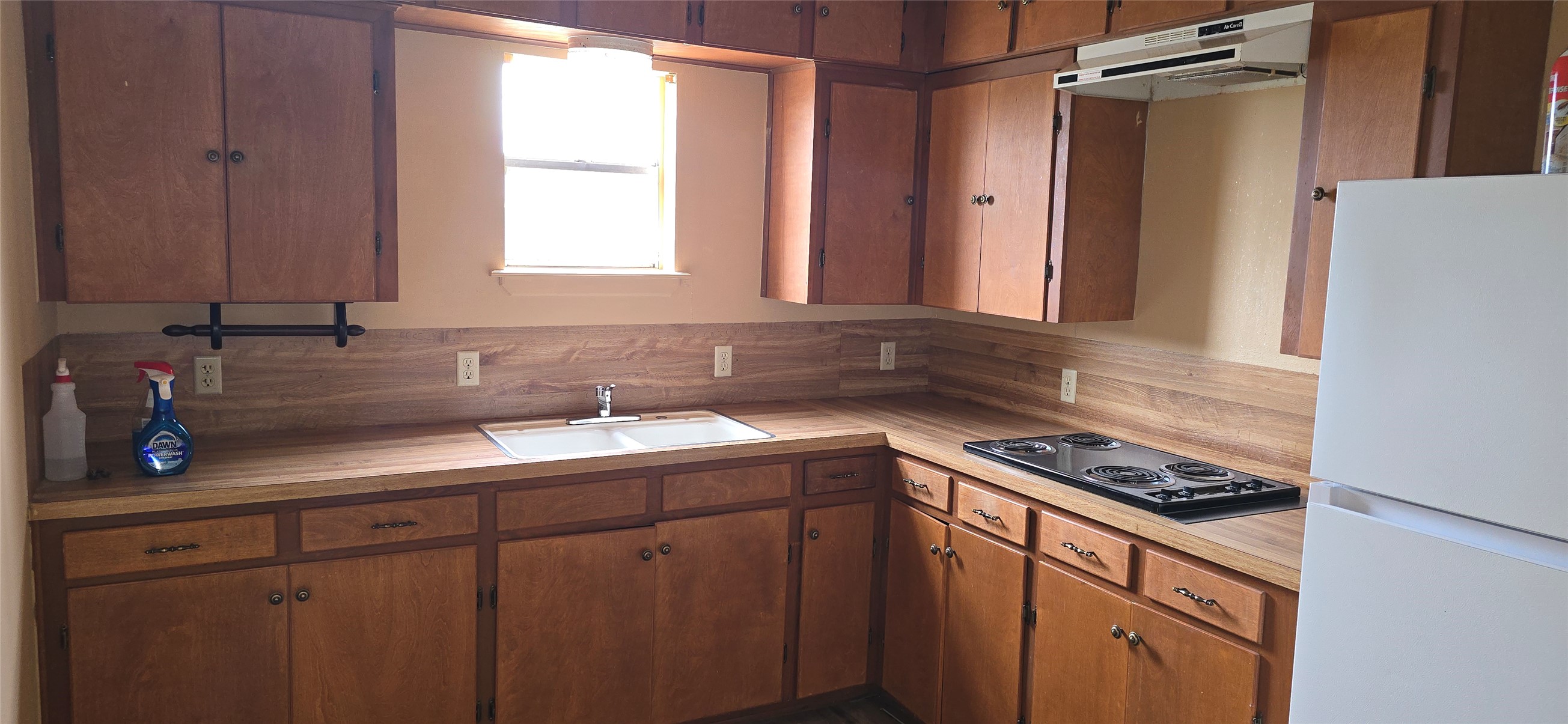 Home in Buda, TX 78610 — photo 3
