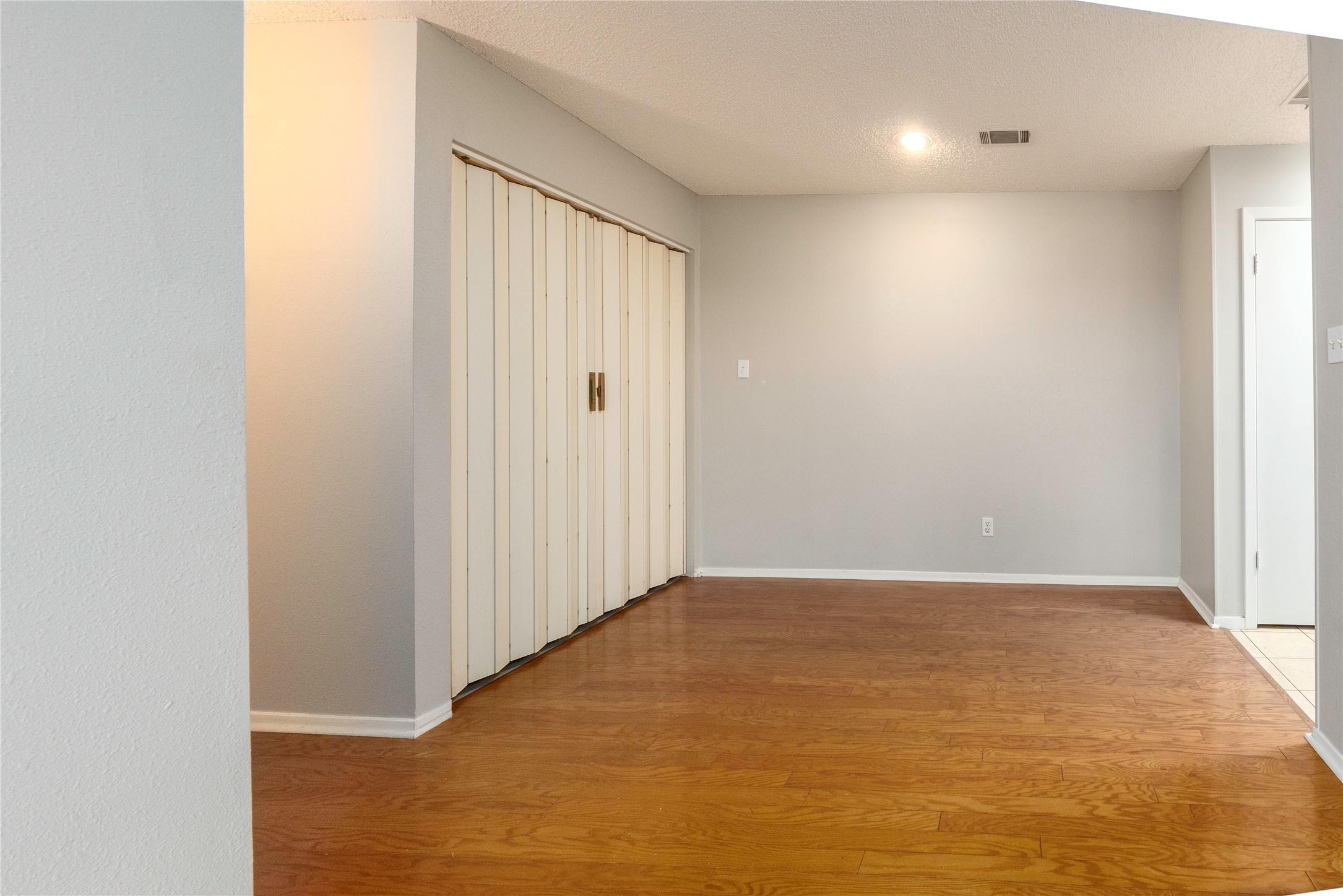 6903 Deatonhill Dr 28 — photo