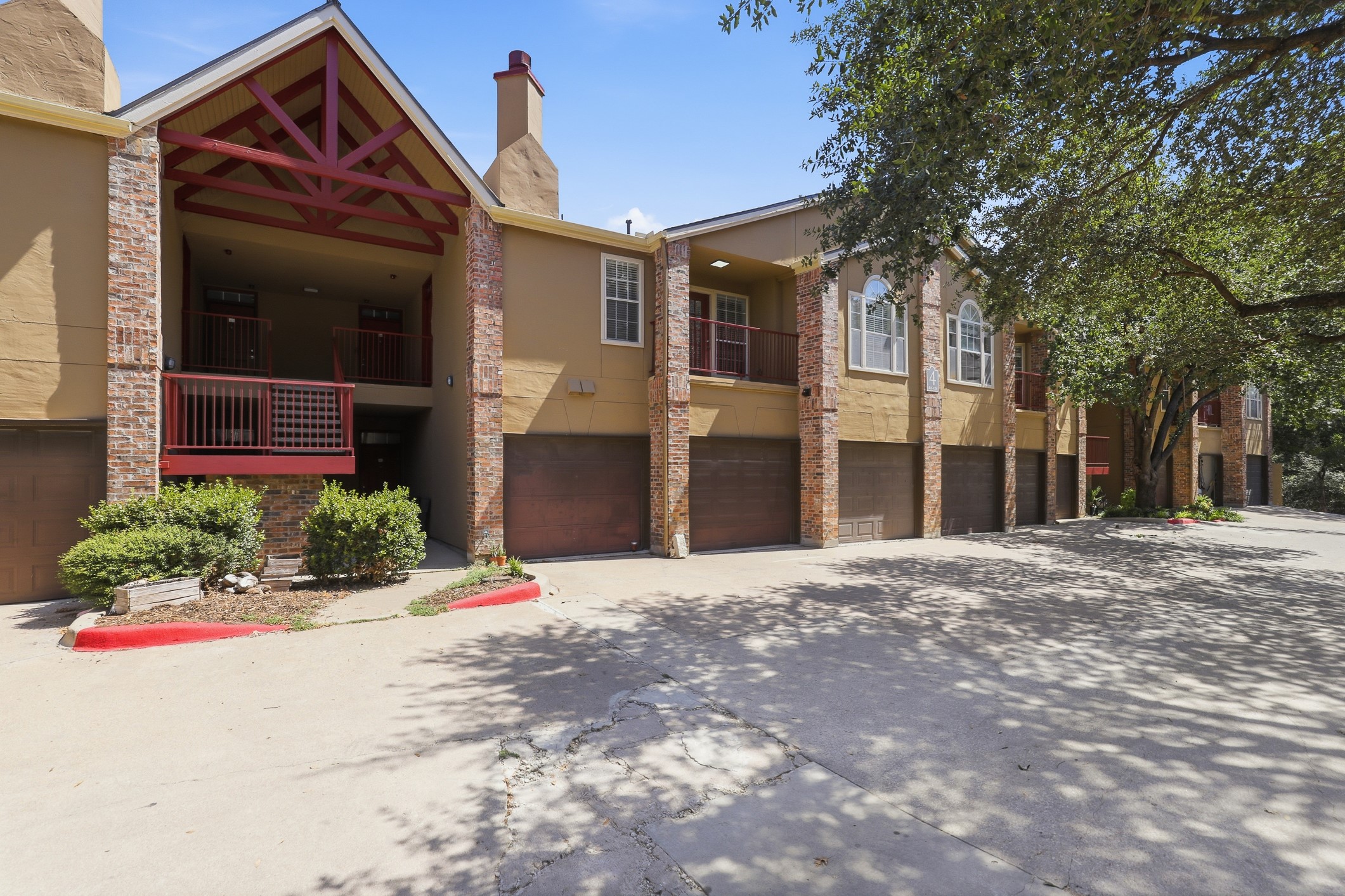6804 N Capital Of Texas Highway 422 — photo