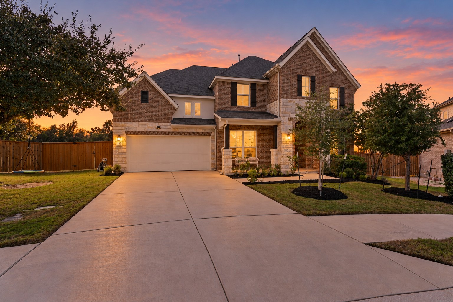 105 Autumn Oak Way — photo