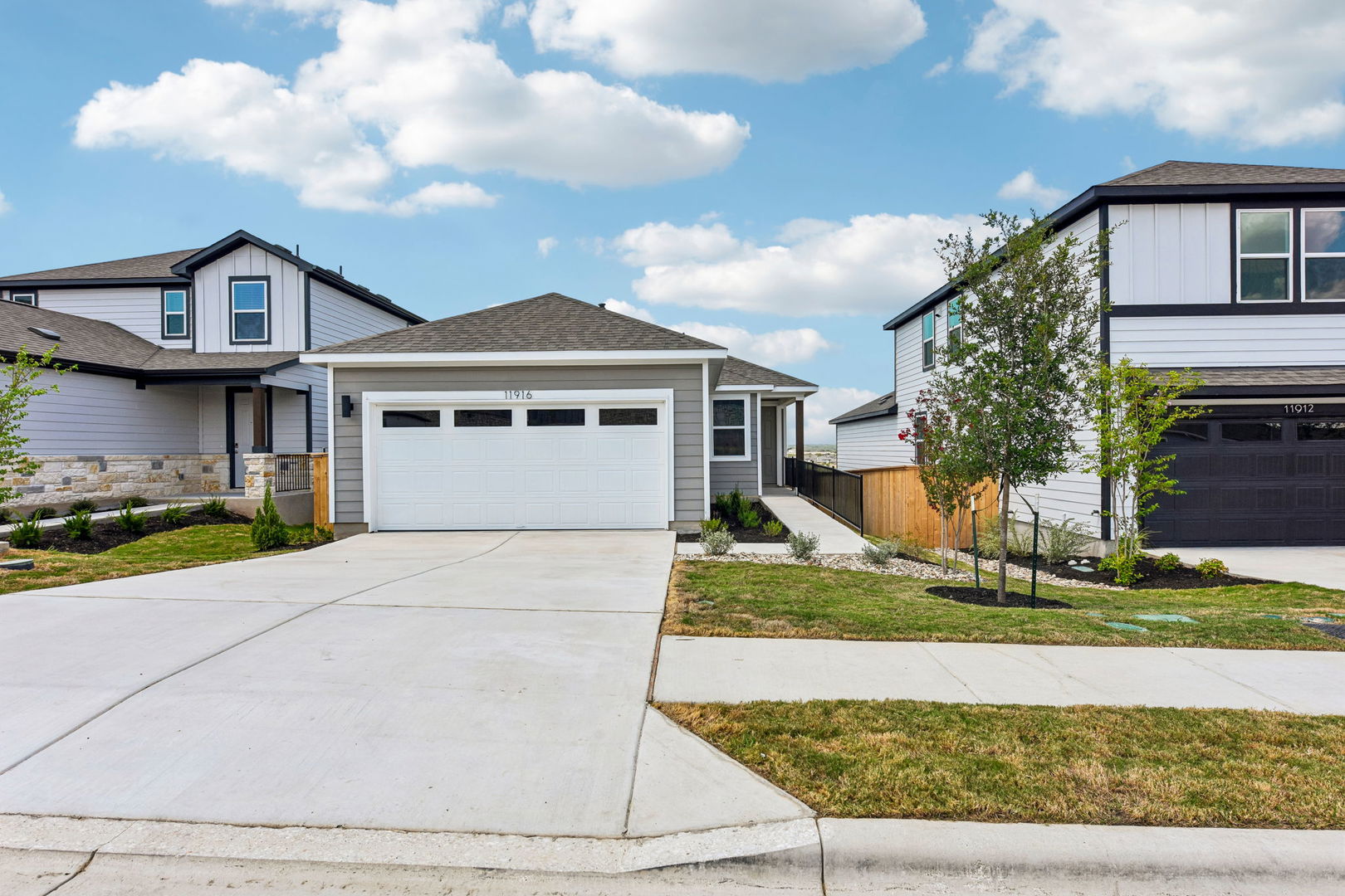 11916 Ellena CV — photo