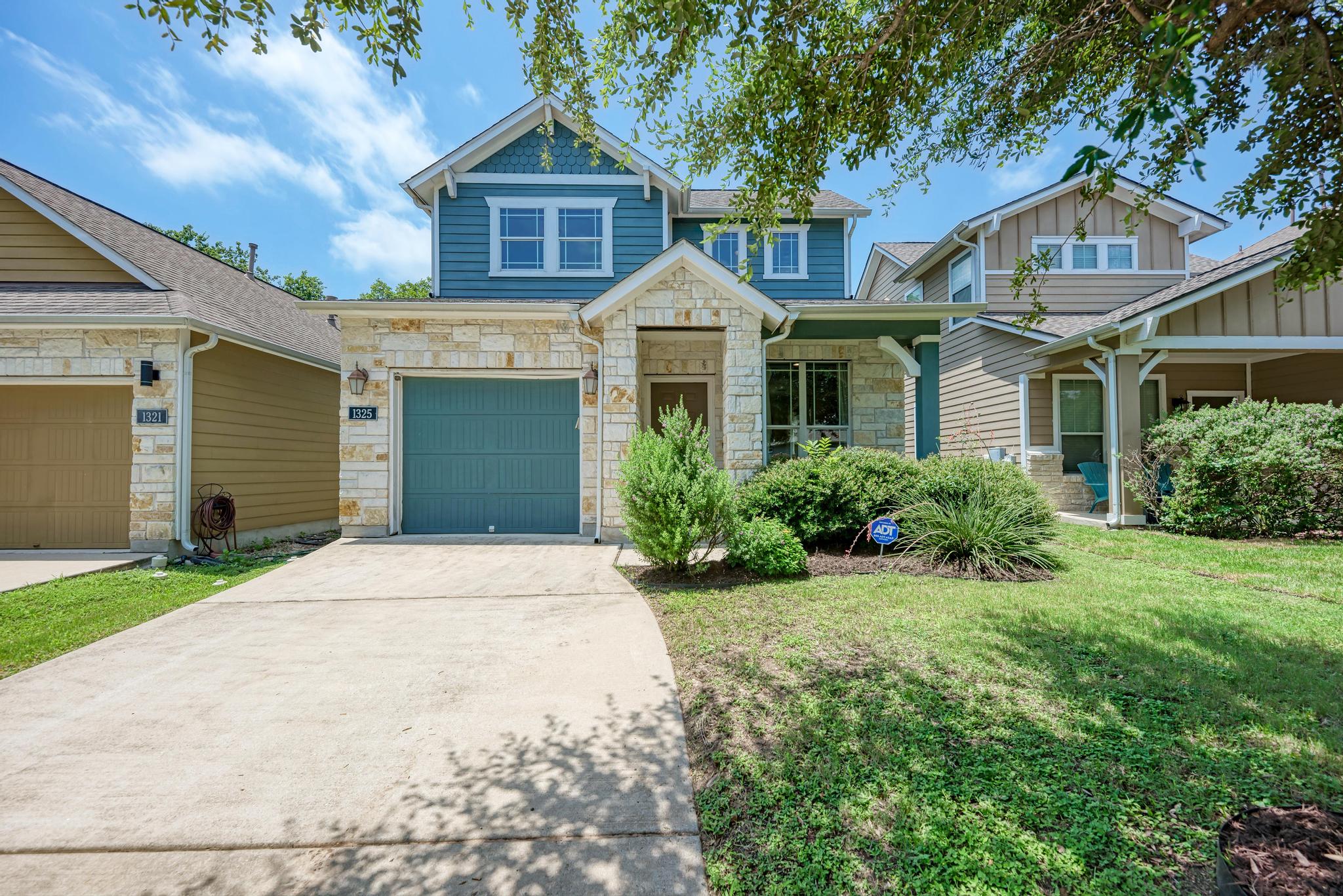 1325 Central Park Ct — photo