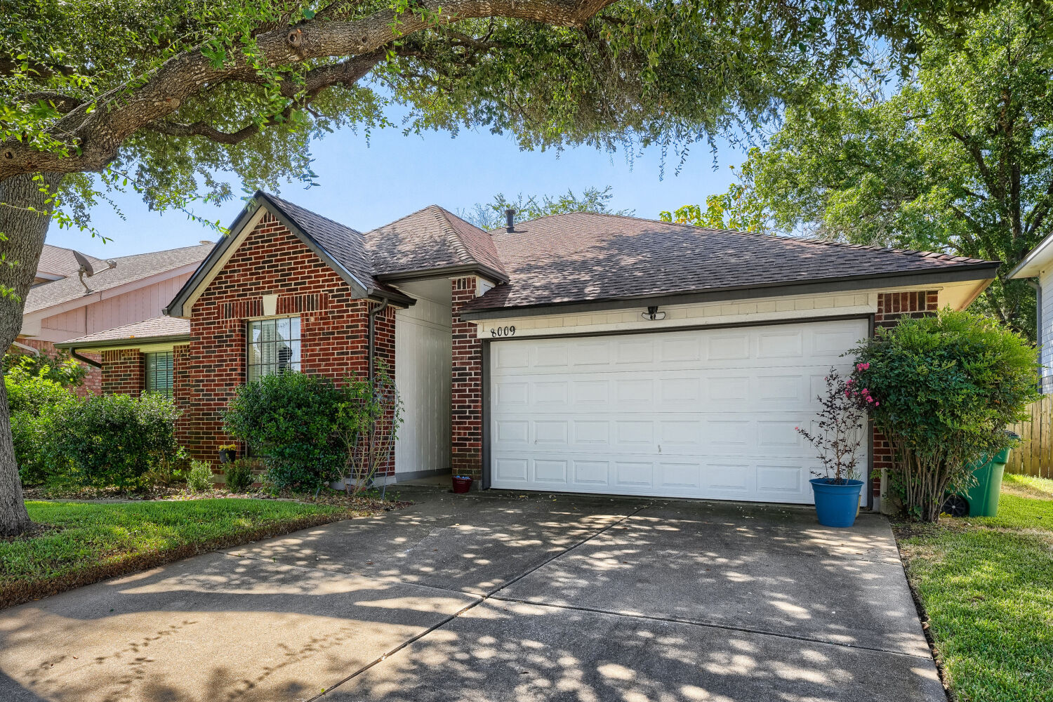 8009 Tantara Ct — photo