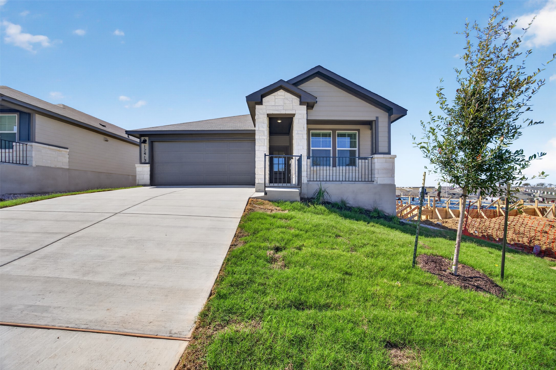 12413 Saint Thomas Dr — photo